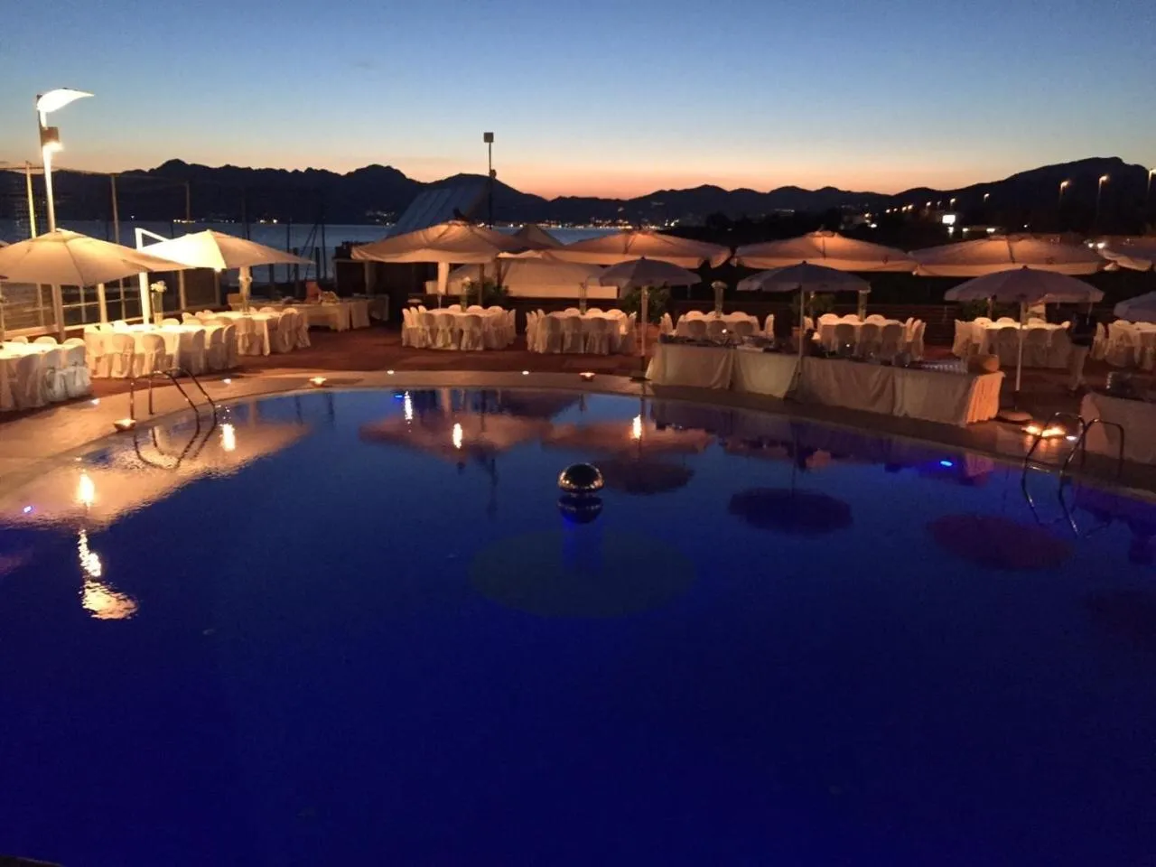 Pool view in La Isla Resort