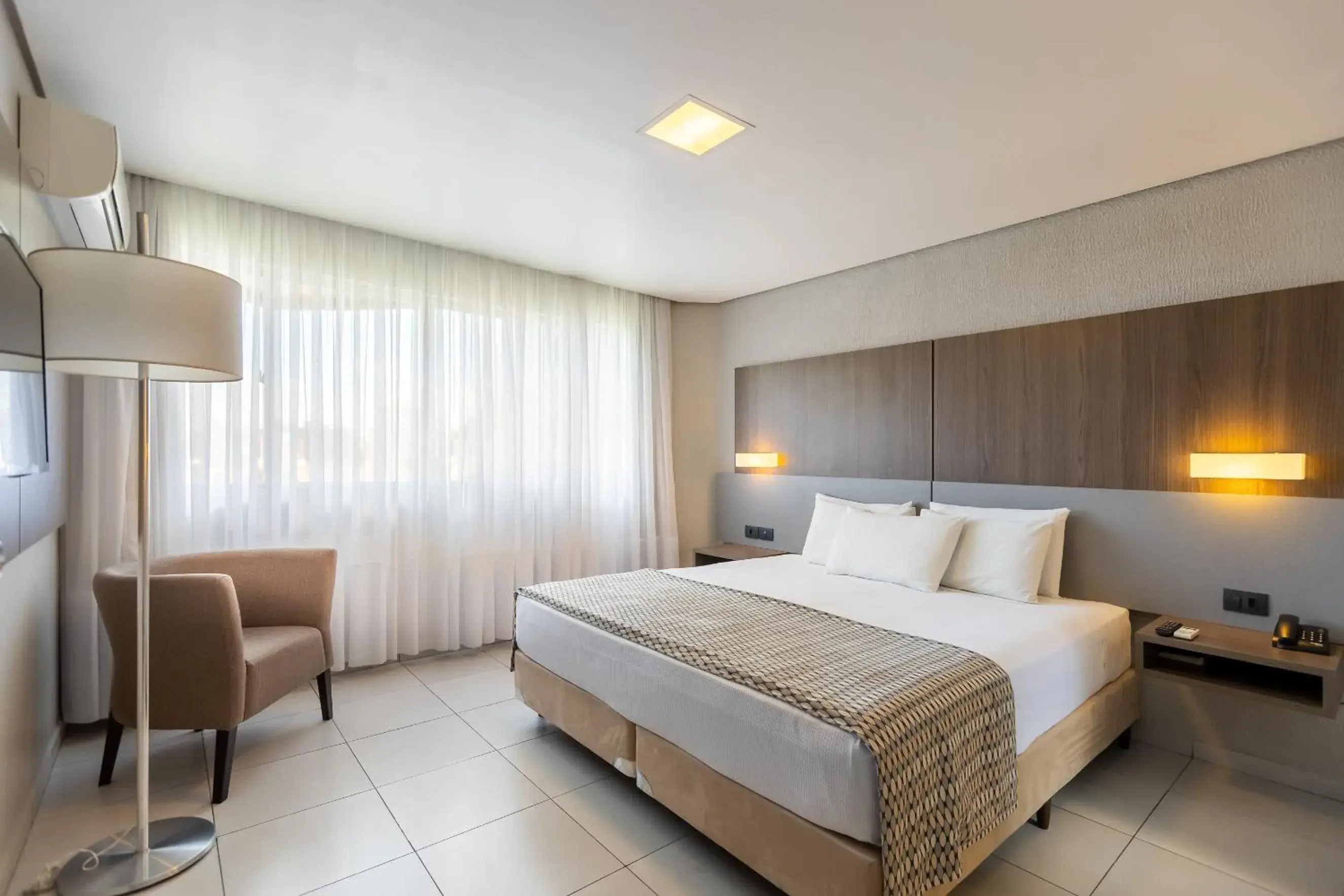 Bed in Saint Emilion by Atlantica Bed in Saint Emilion by Atlantica