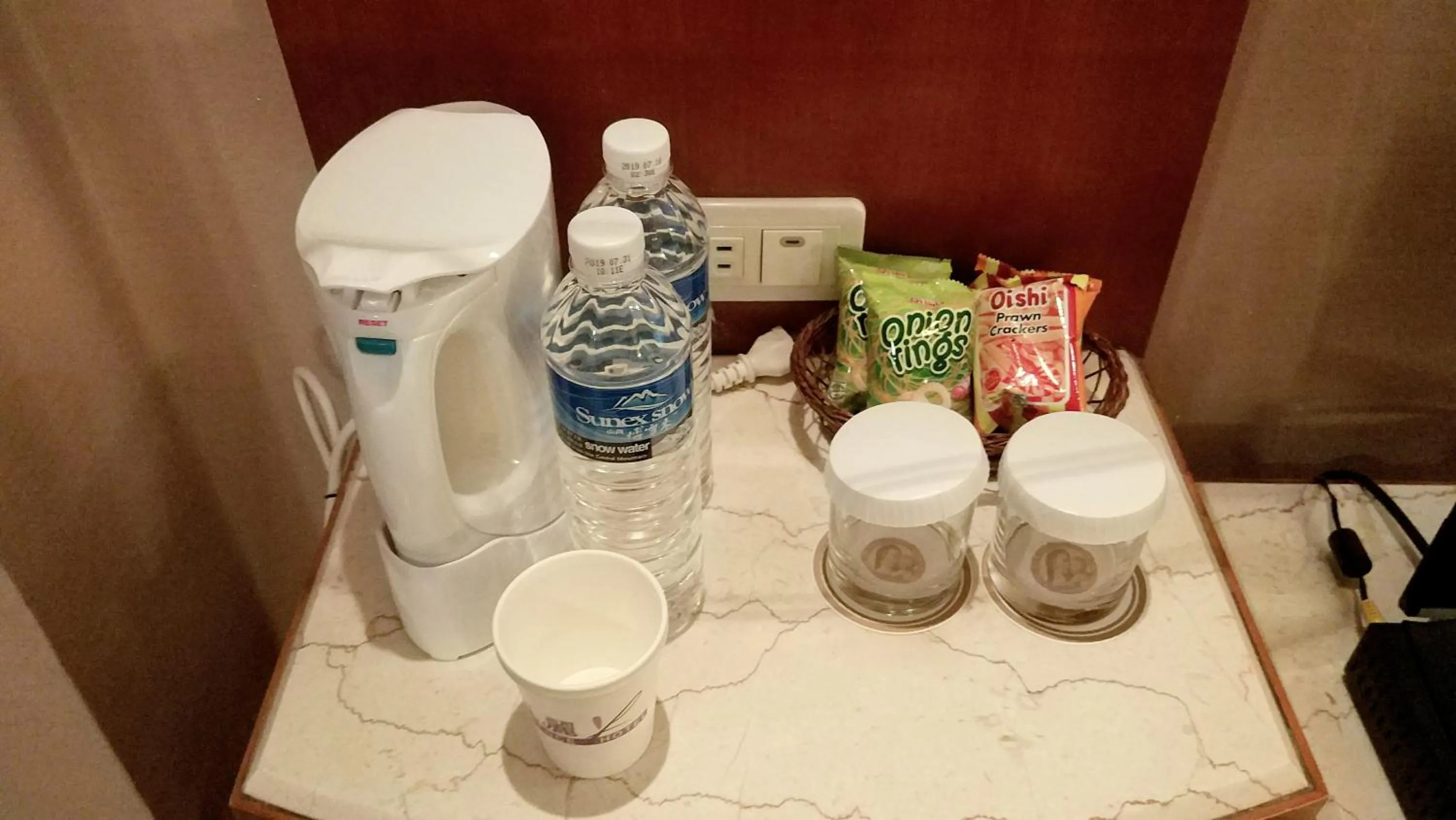 Food and drinks in Elegance Hotel