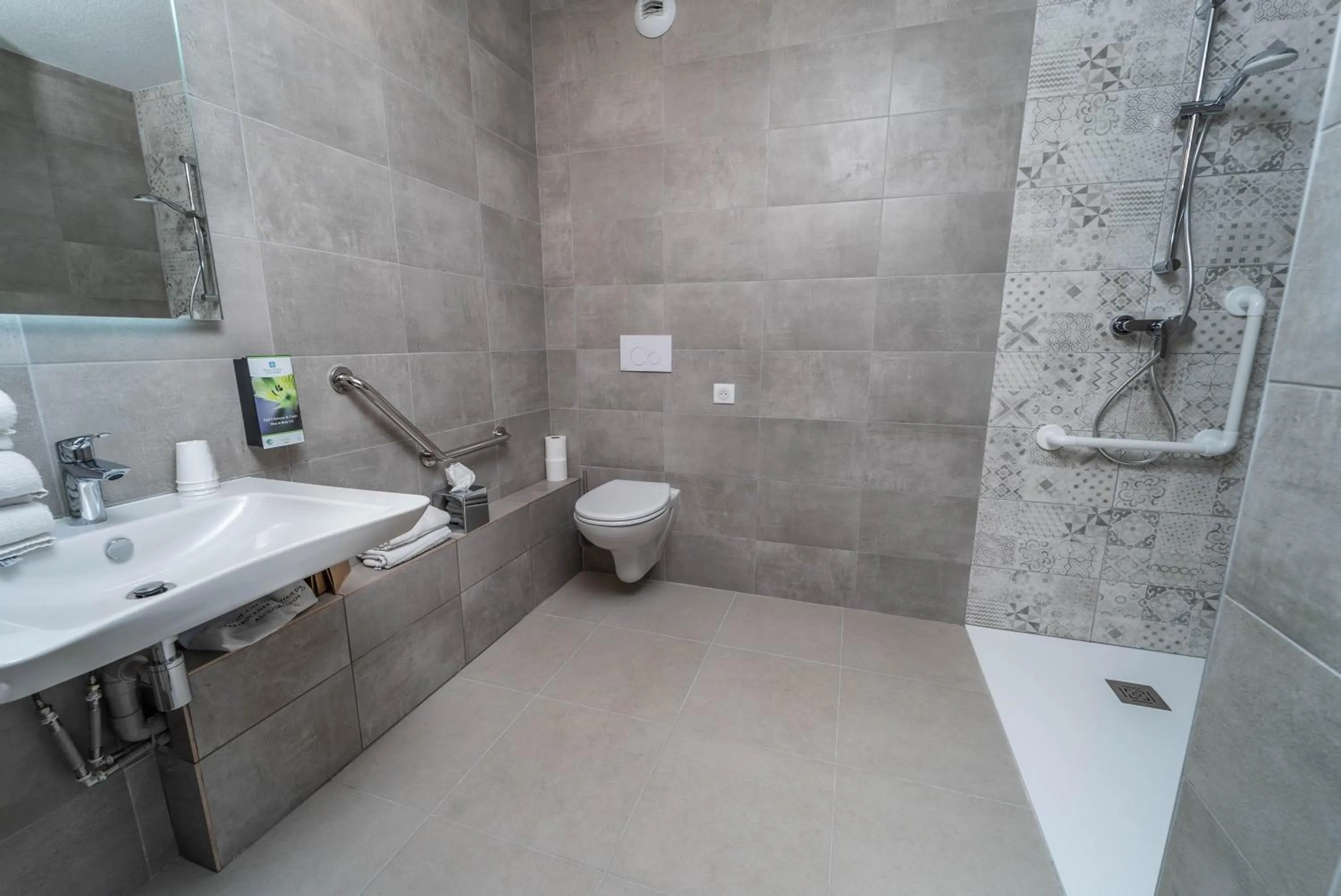 Bathroom in Sure Hotel by Best Western Sarlat-la-Canéda