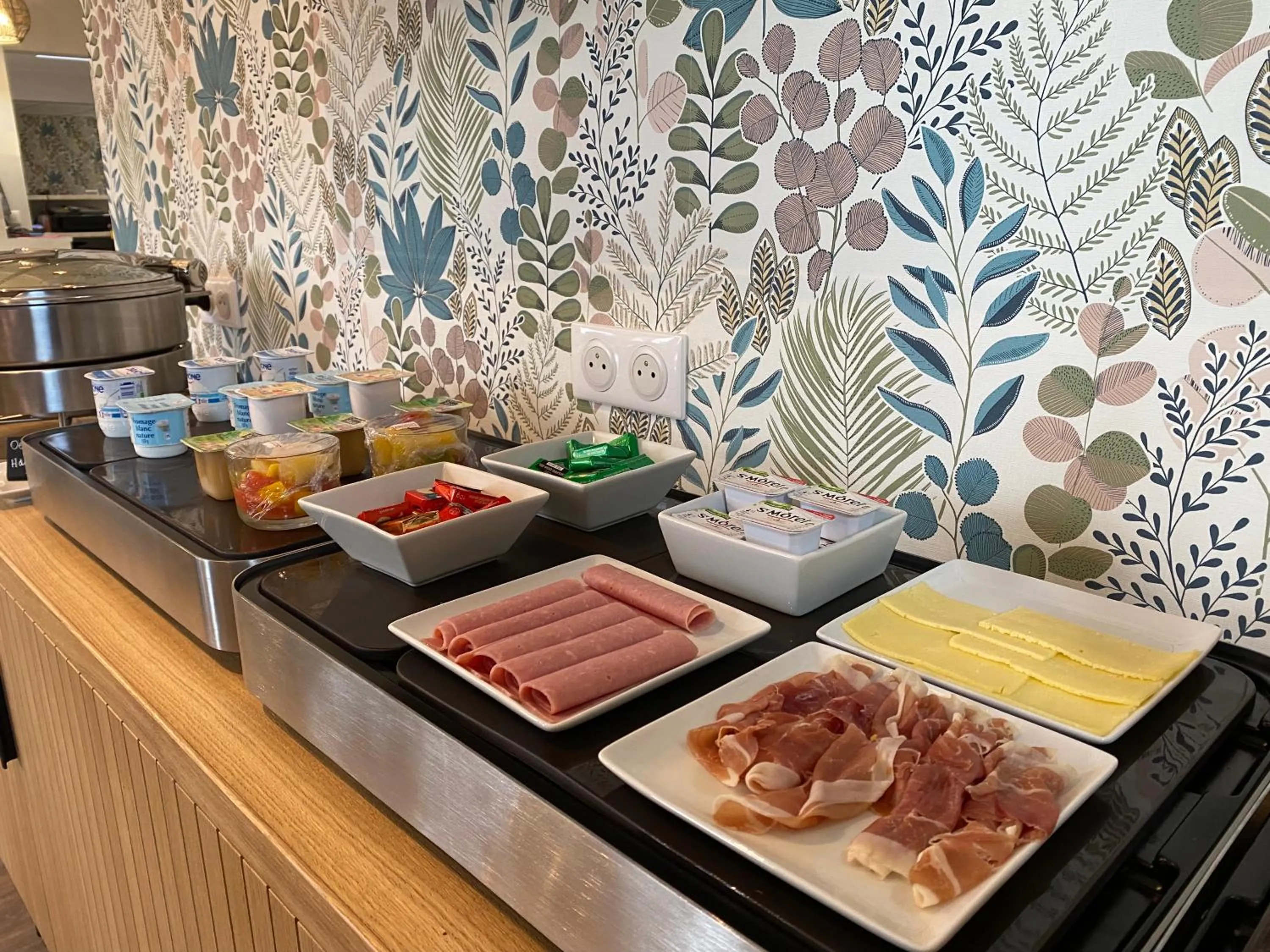Buffet breakfast in Sure Hotel by Best Western Sarlat-la-Canéda