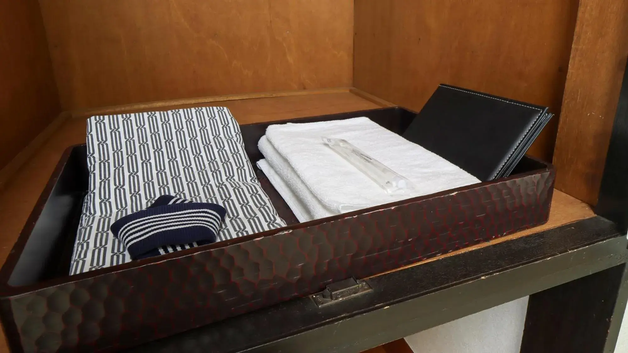 Japanese-Style Room with Shared Bathroom - single occupancy - Main Building in Iris Yu Japanese-Style Room with Shared Bathroom - single occupancy - Main Building in Iris Yu