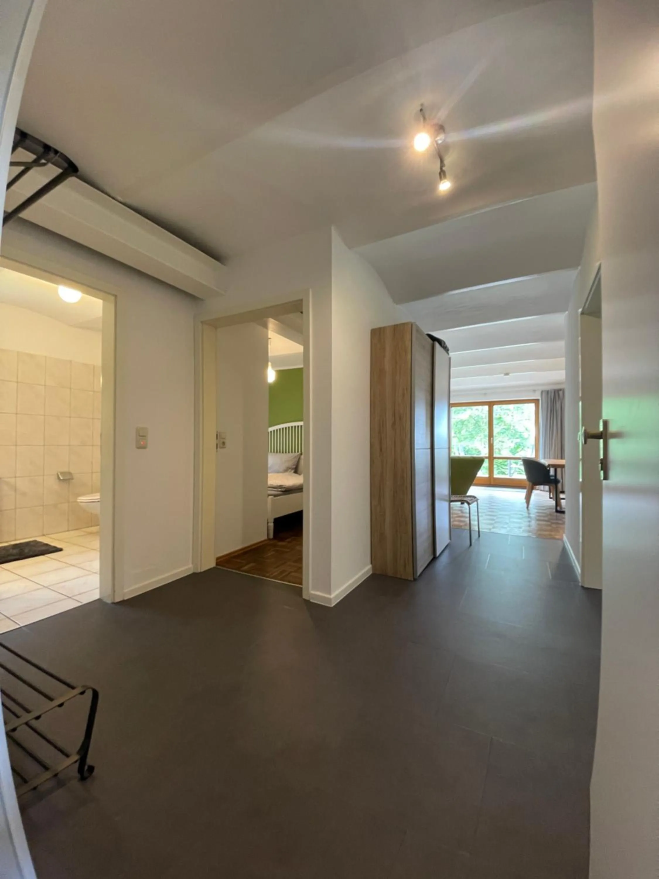 Photo of the whole room in Hinners-Hoff Apartments