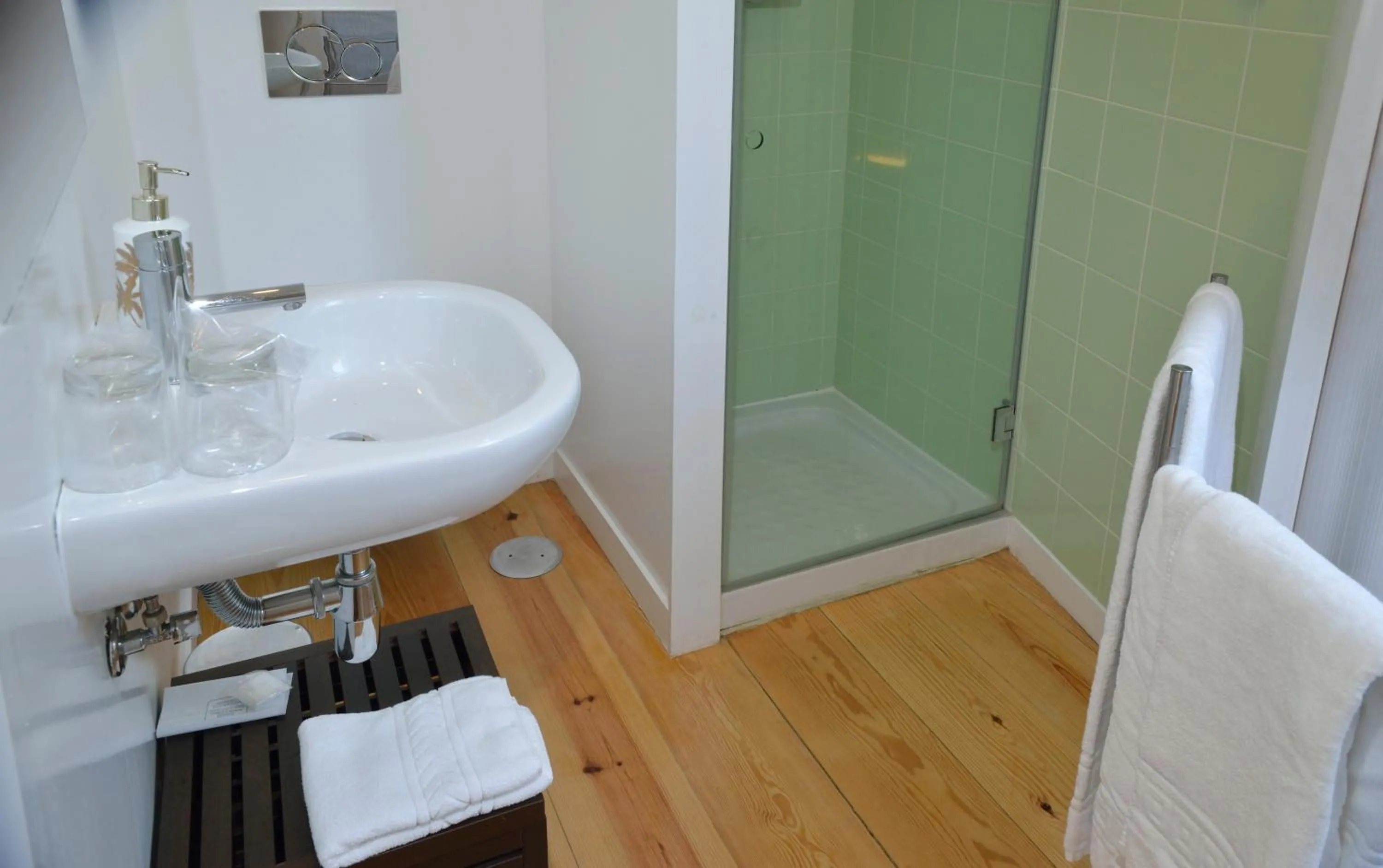 Bathroom in Dukes Corner Guest House