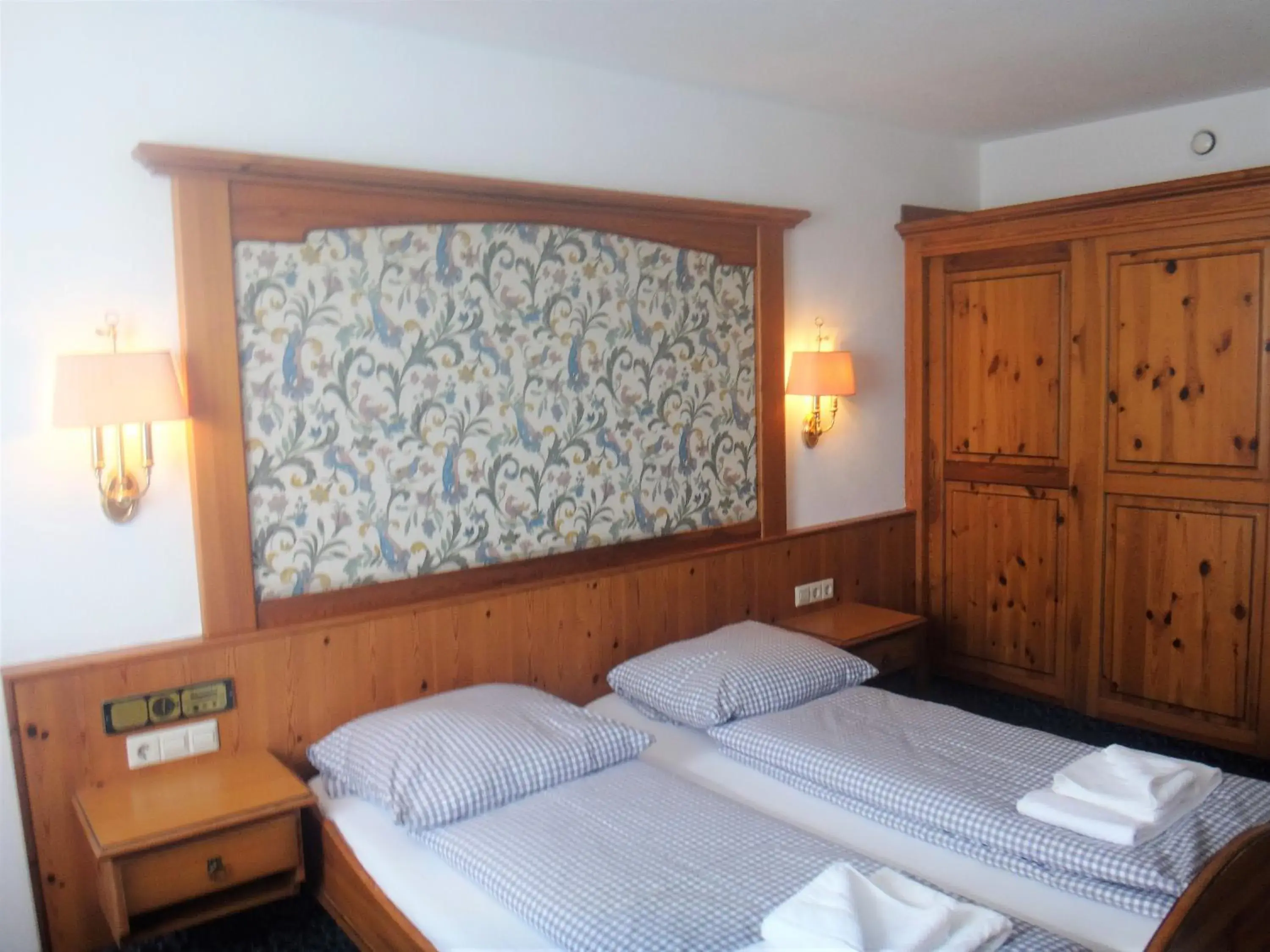 Bed in Bodenseehotel Lindau Bed in Bodenseehotel Lindau