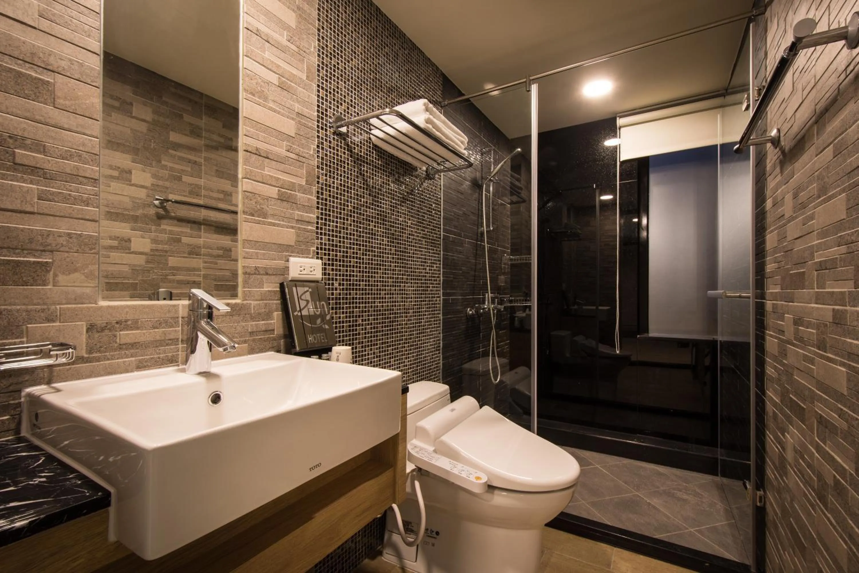 Bathroom in Sun Hotel Kaohsiung