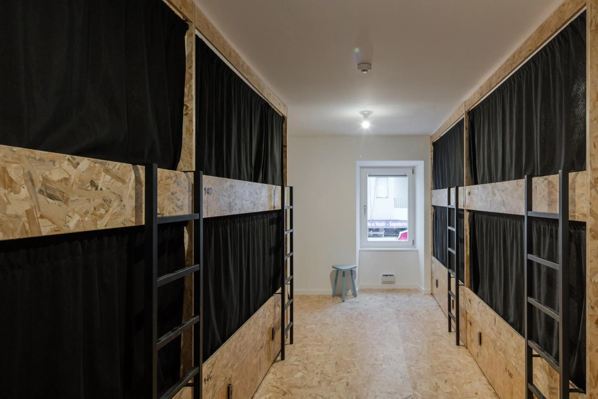 bunk bed in Hostel Conii & Suites Algarve