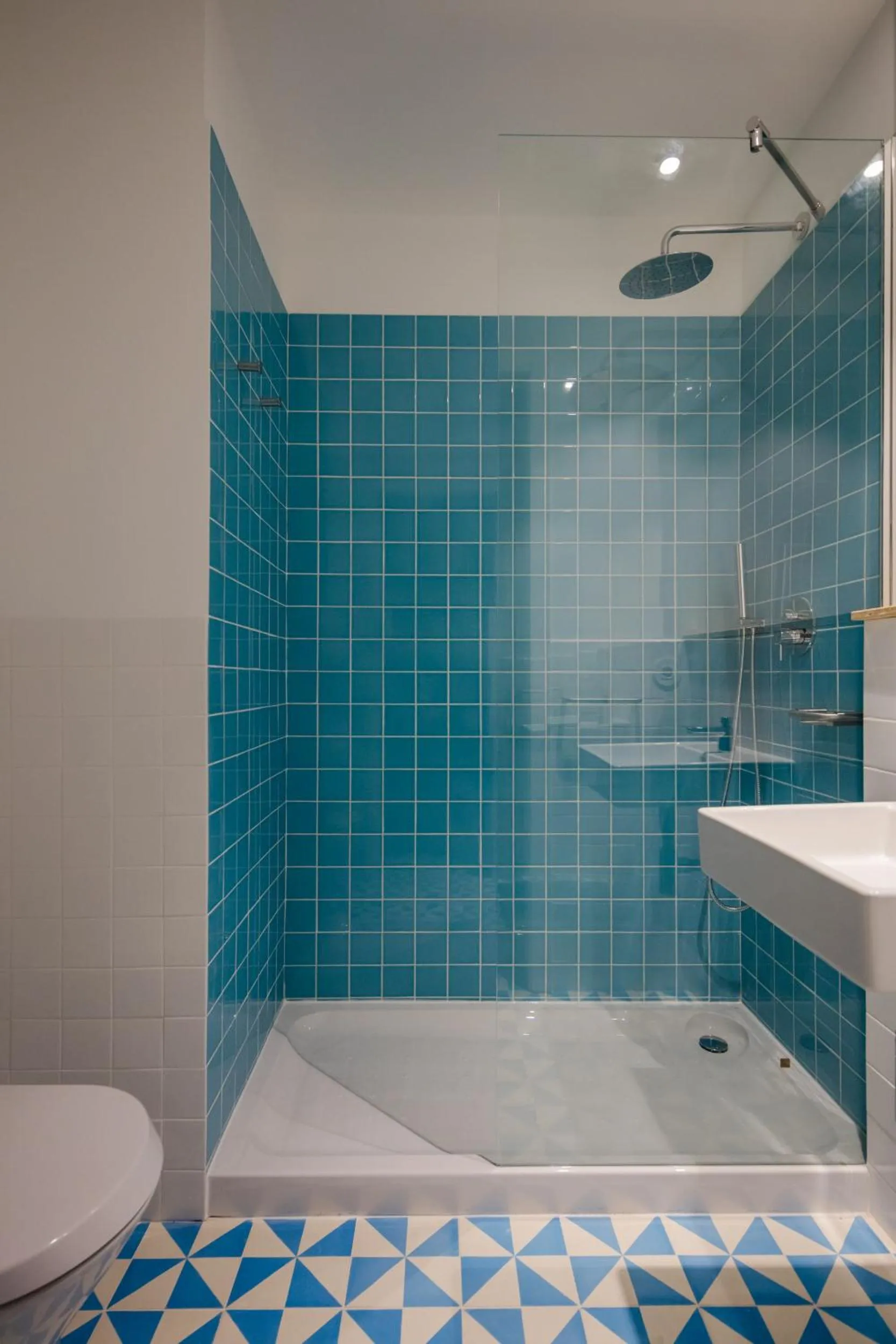 Bathroom in Hostel Conii & Suites Algarve