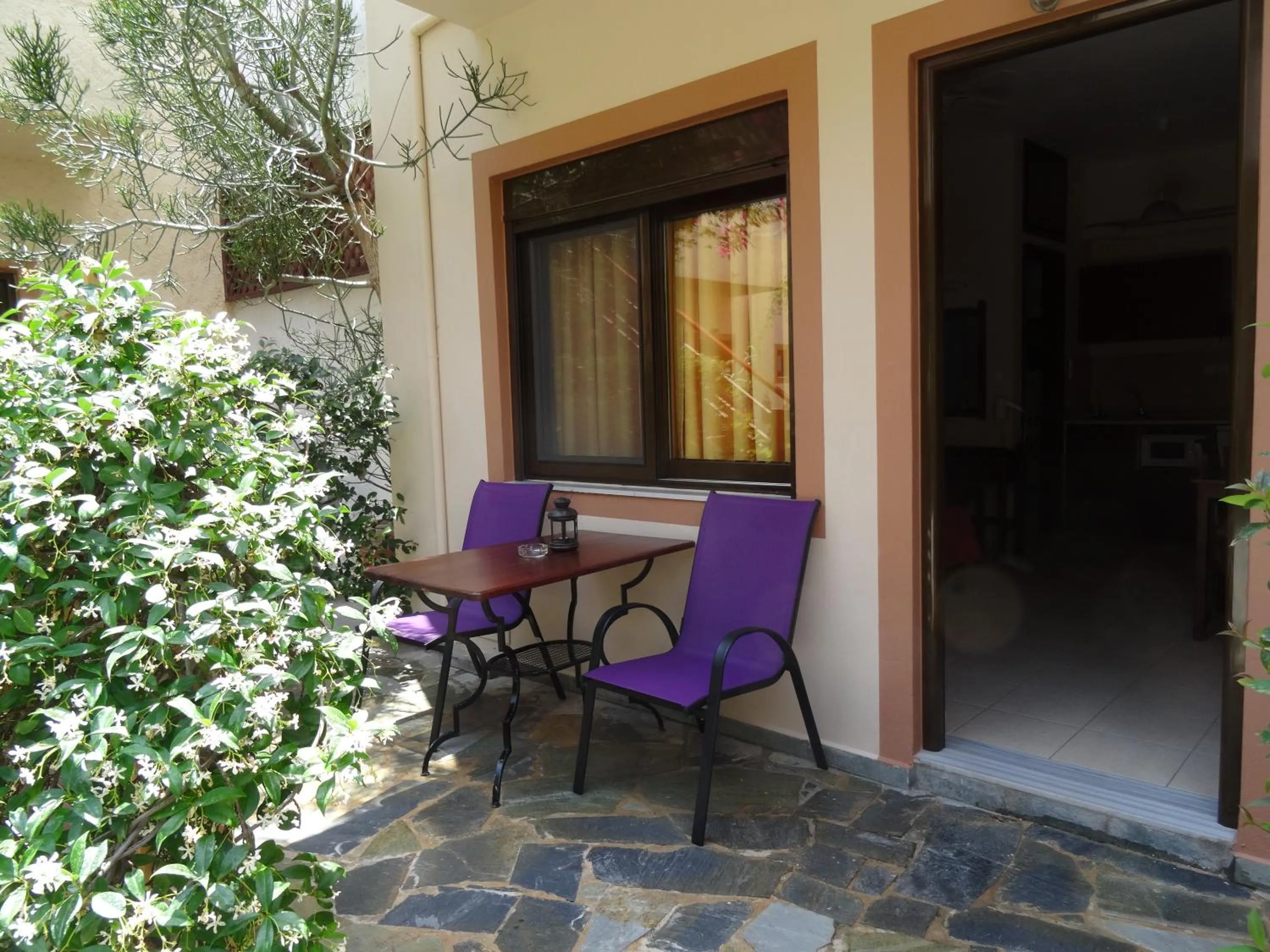 Garden in Lito Apartments Paleochora