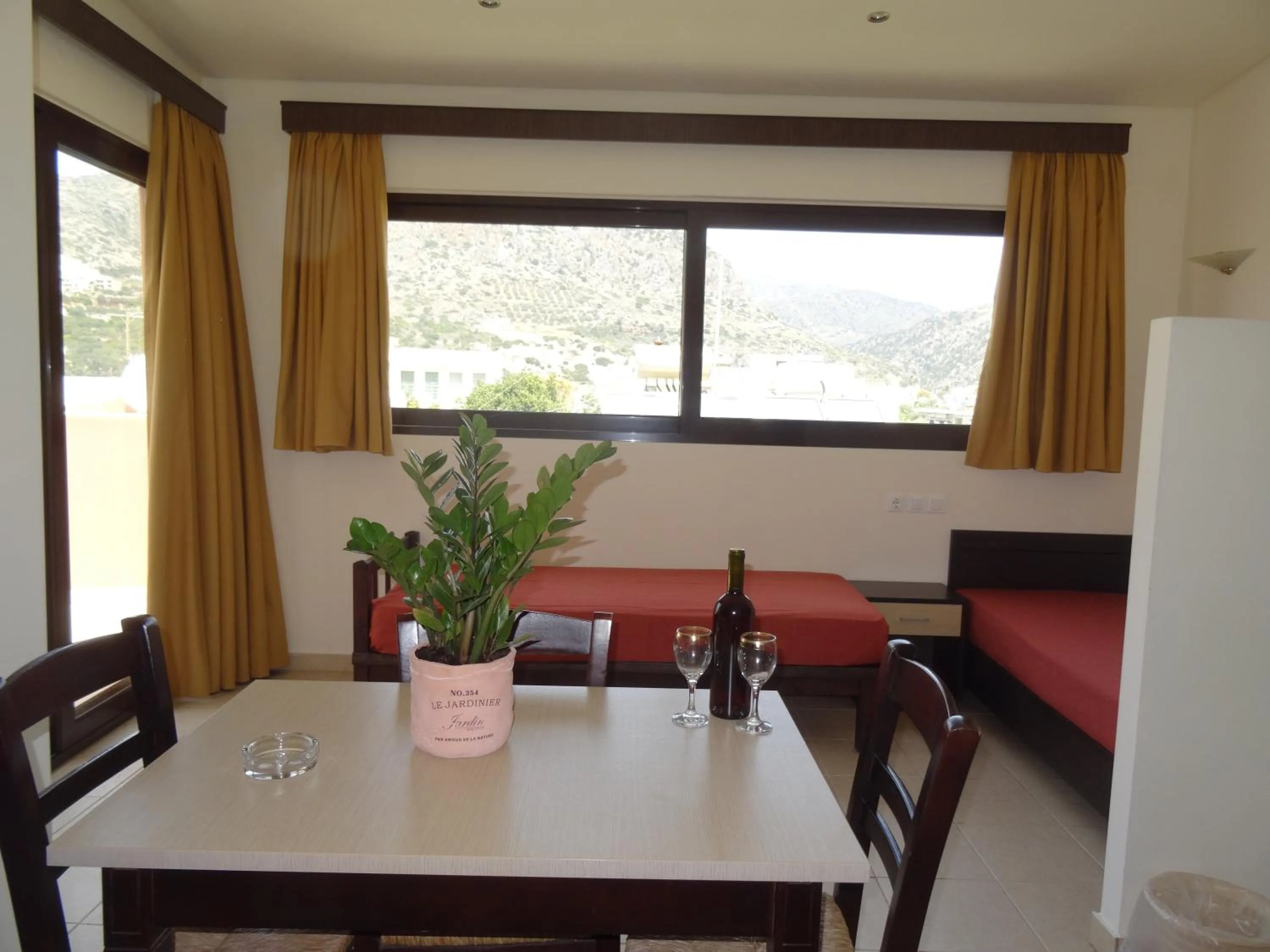 Day in Lito Apartments Paleochora