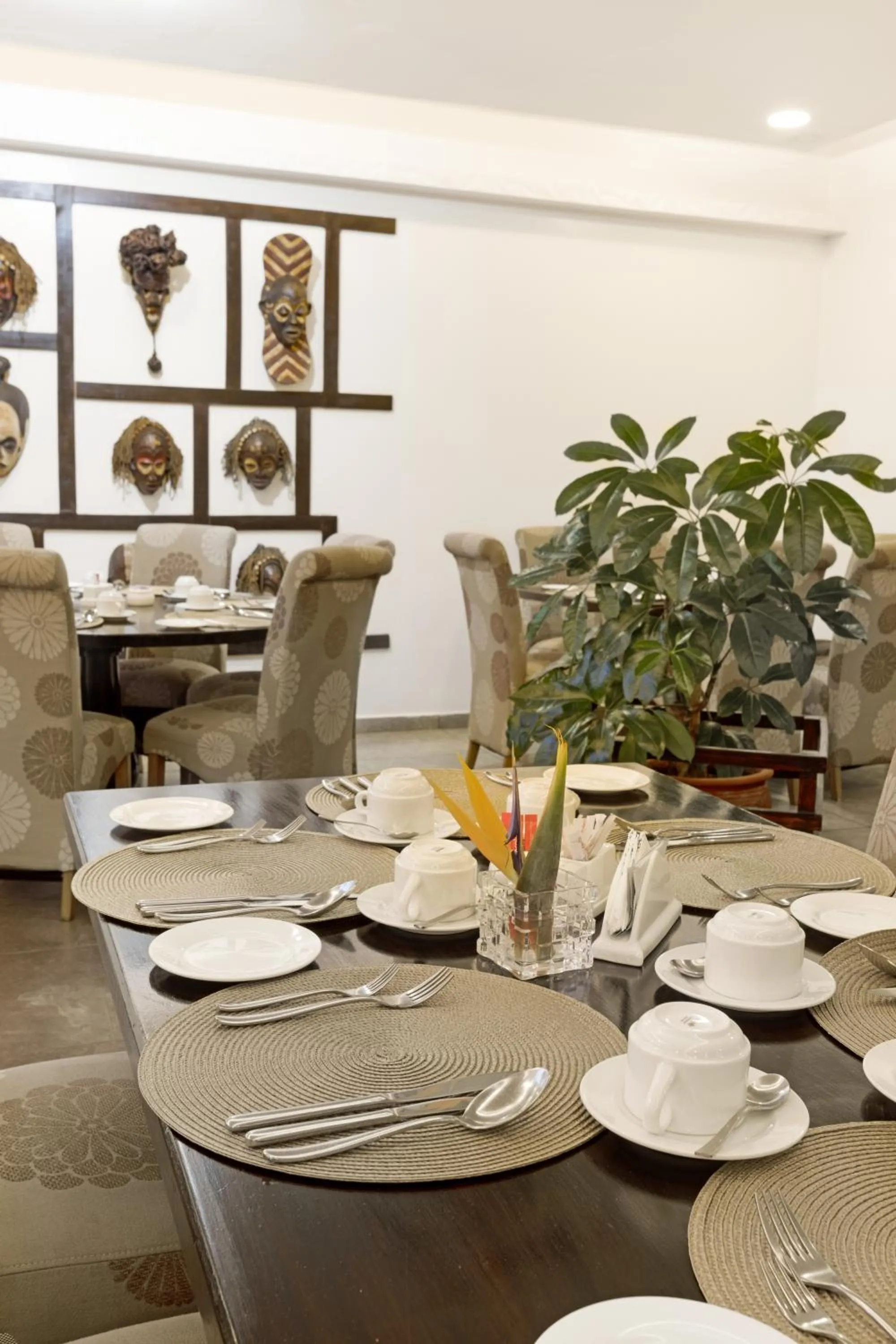 Restaurant/places to eat in Golden Tulip Westlands Nairobi