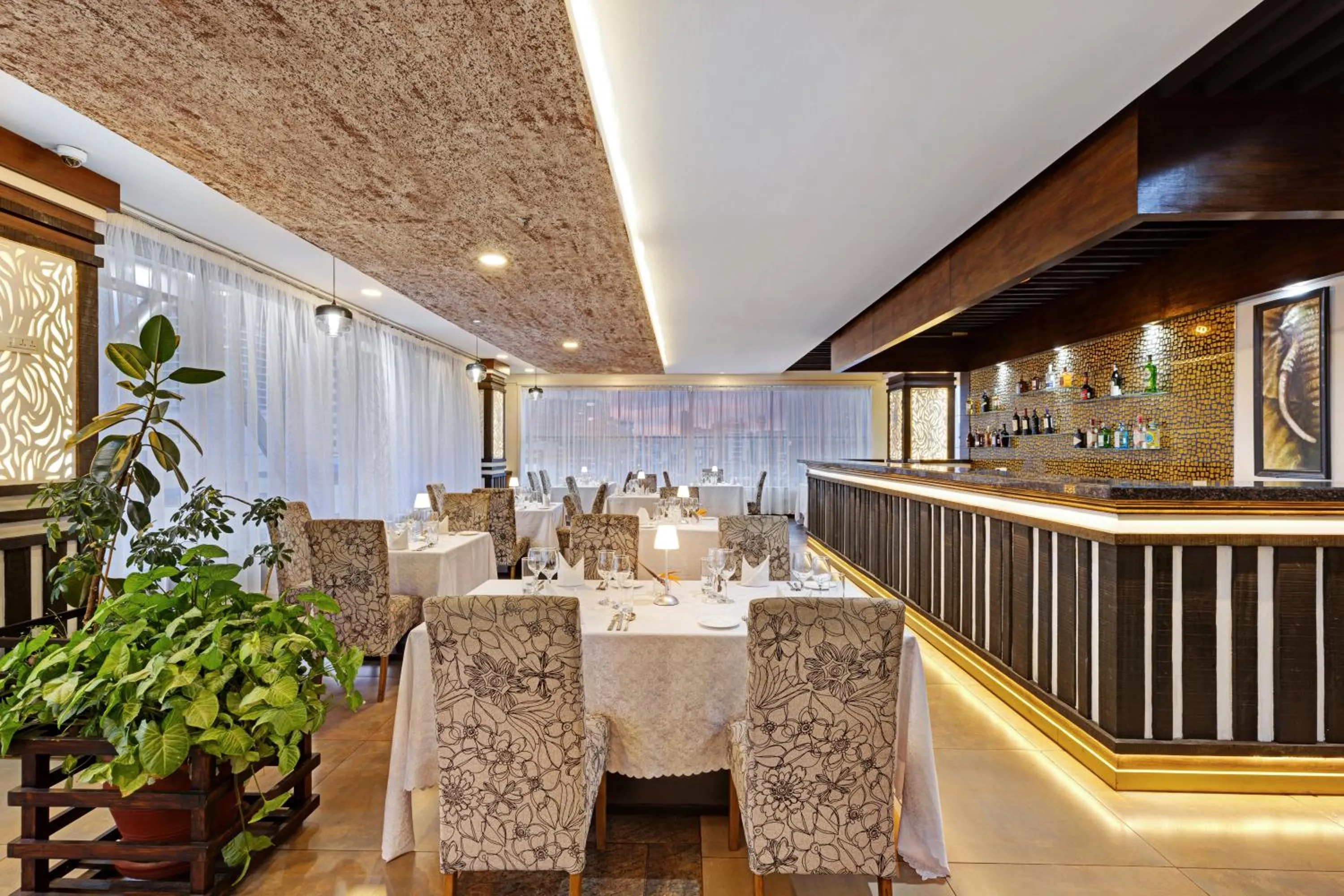 Restaurant/places to eat in Golden Tulip Westlands Nairobi