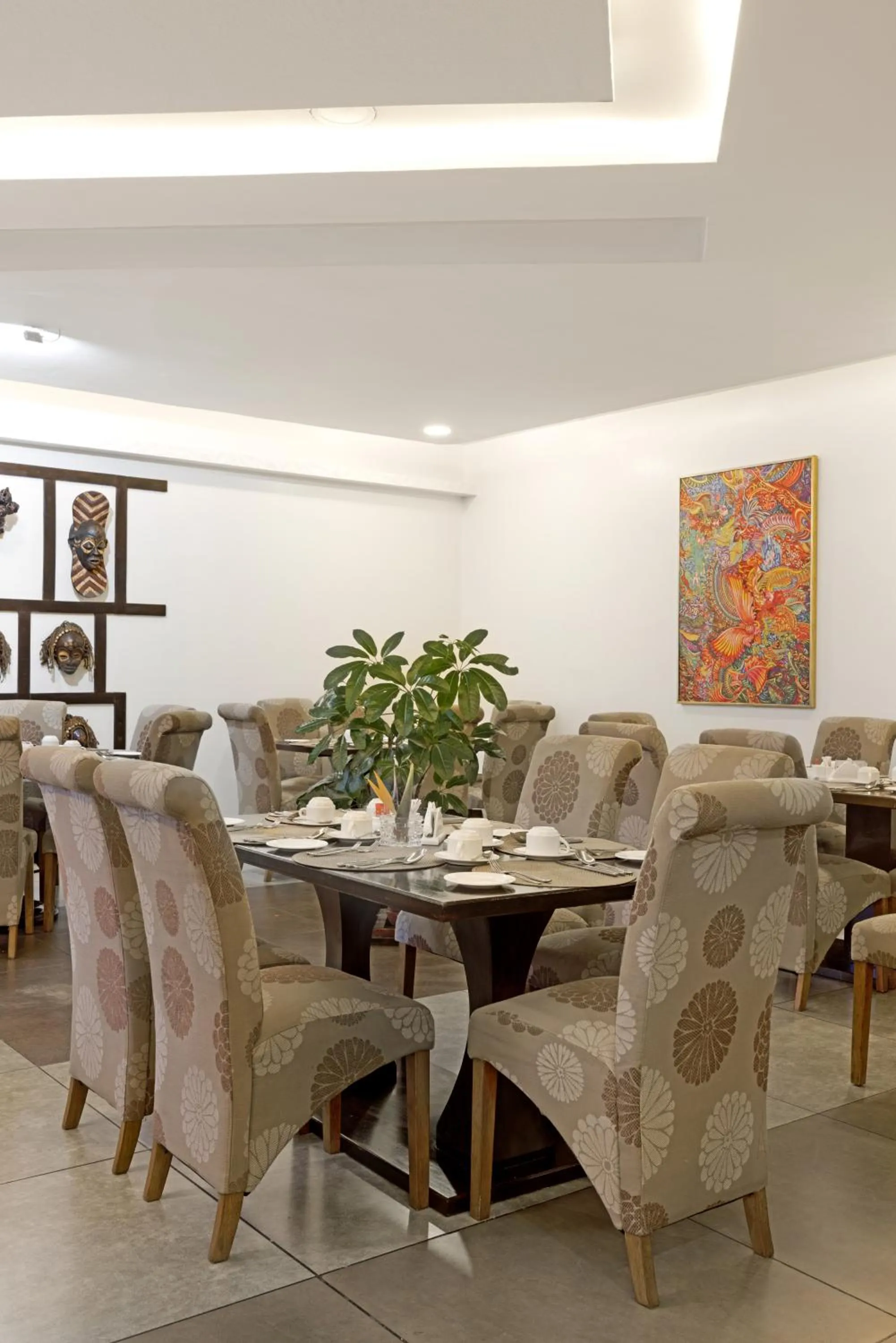 Restaurant/places to eat in Golden Tulip Westlands Nairobi