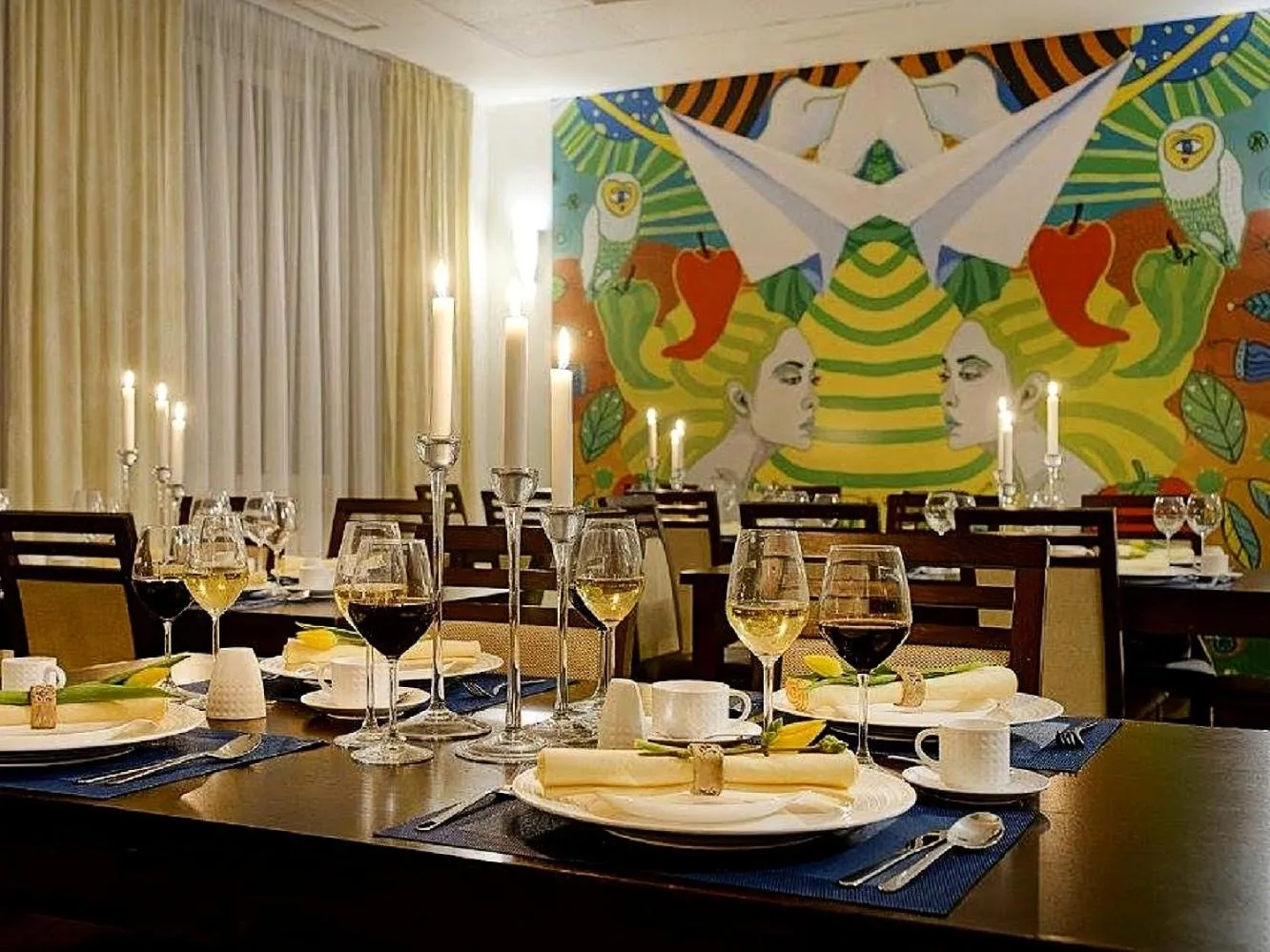 Restaurant/places to eat in 4 Żywioły Falenty Ośrodek Konferencyjno-Szkoleniowy