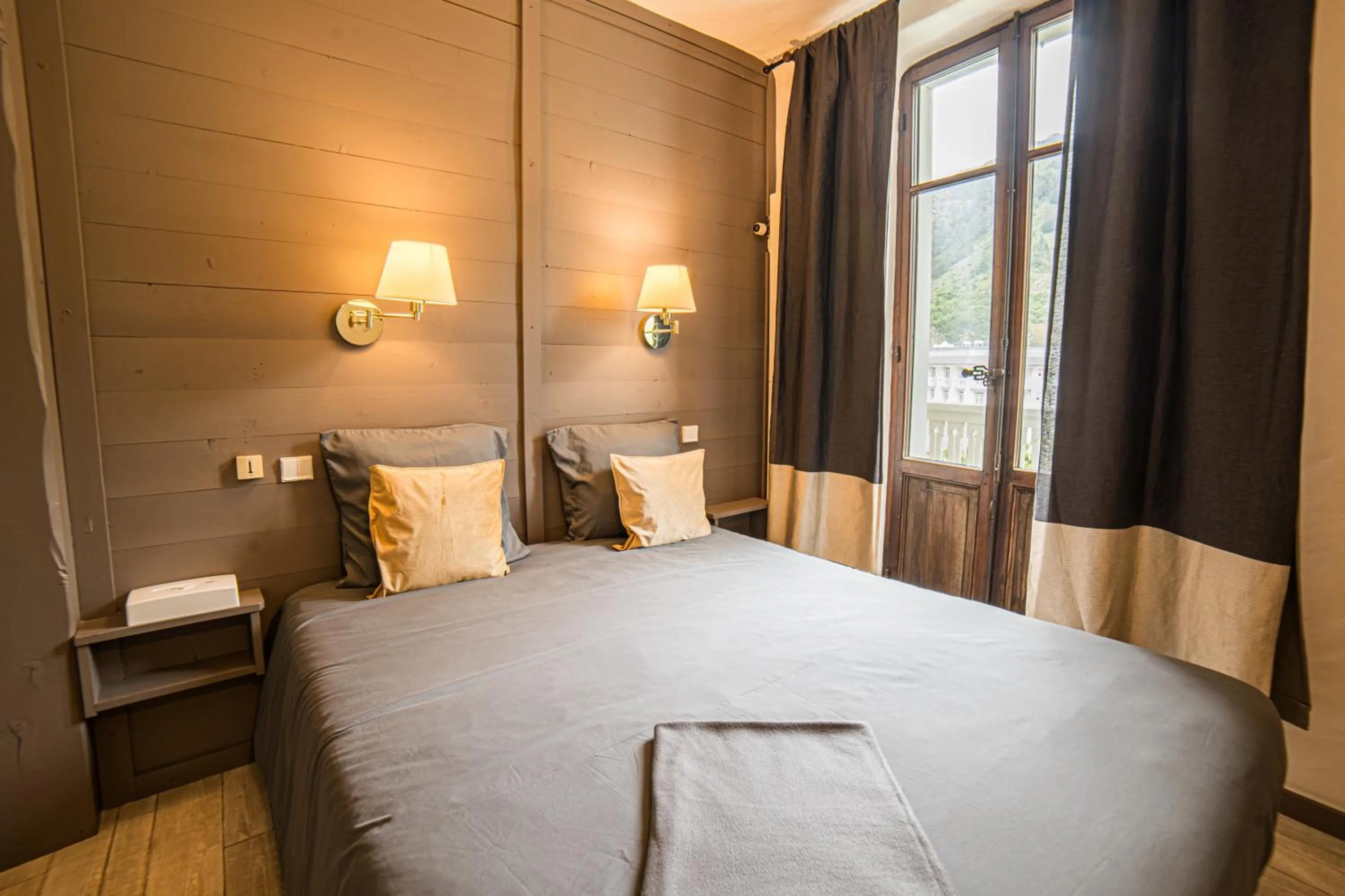 Bed in Hôtel Le Belvédère