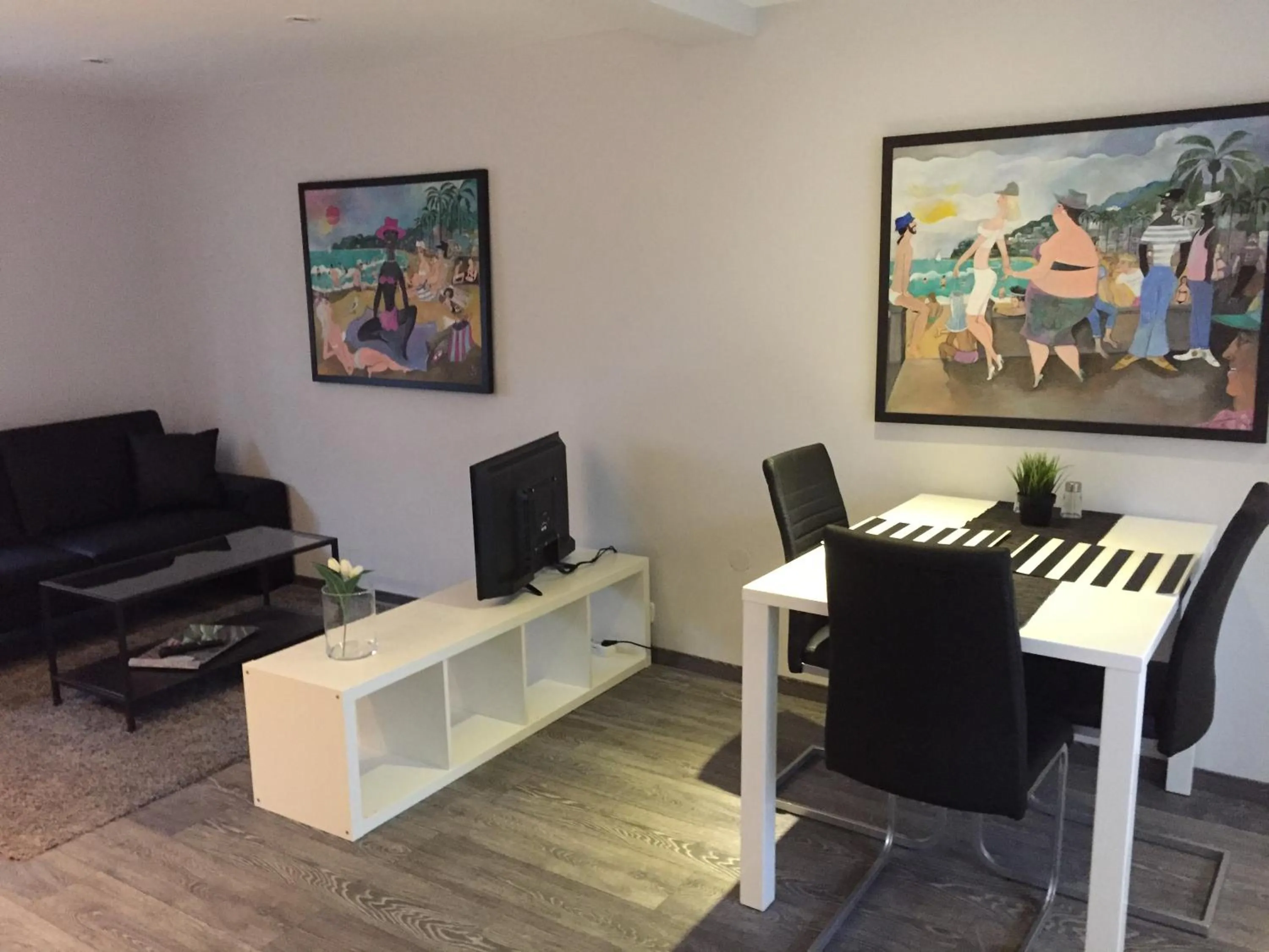 Photo of the whole room in Engels Hof