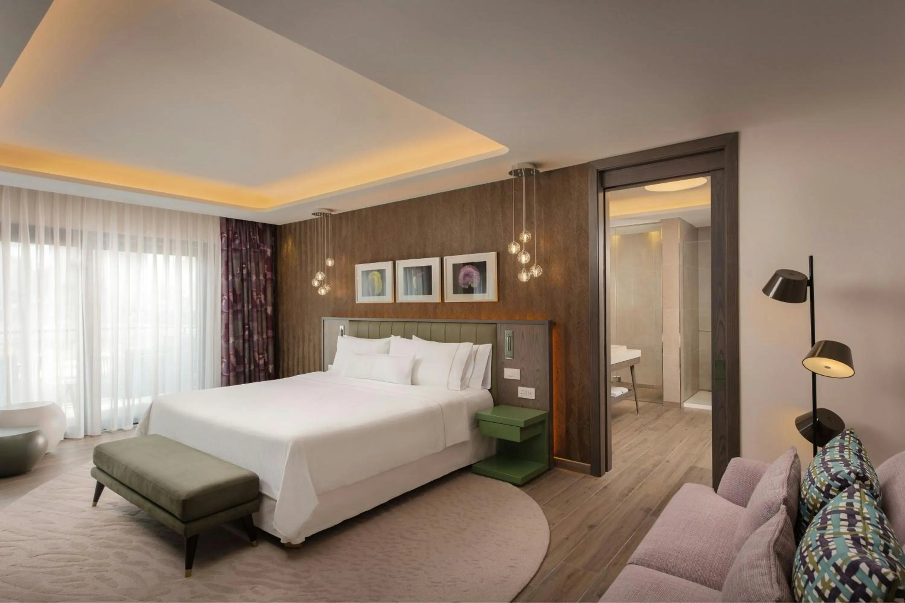 Bedroom, Bed in The Westin Dragonara Resort, Malta