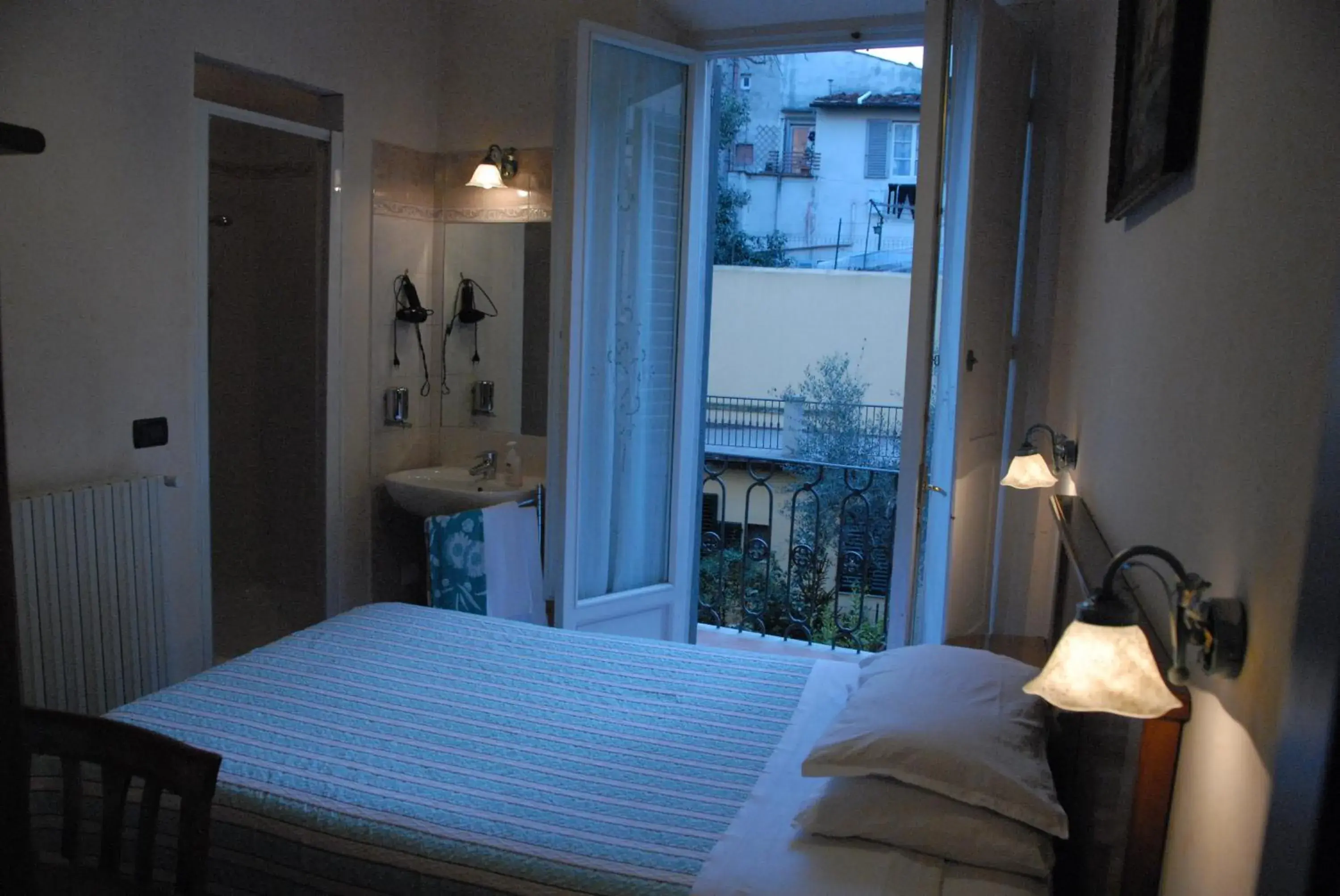 Small Double Room - single occupancy in Hotel Margaret Small Double Room - single occupancy in Hotel Margaret