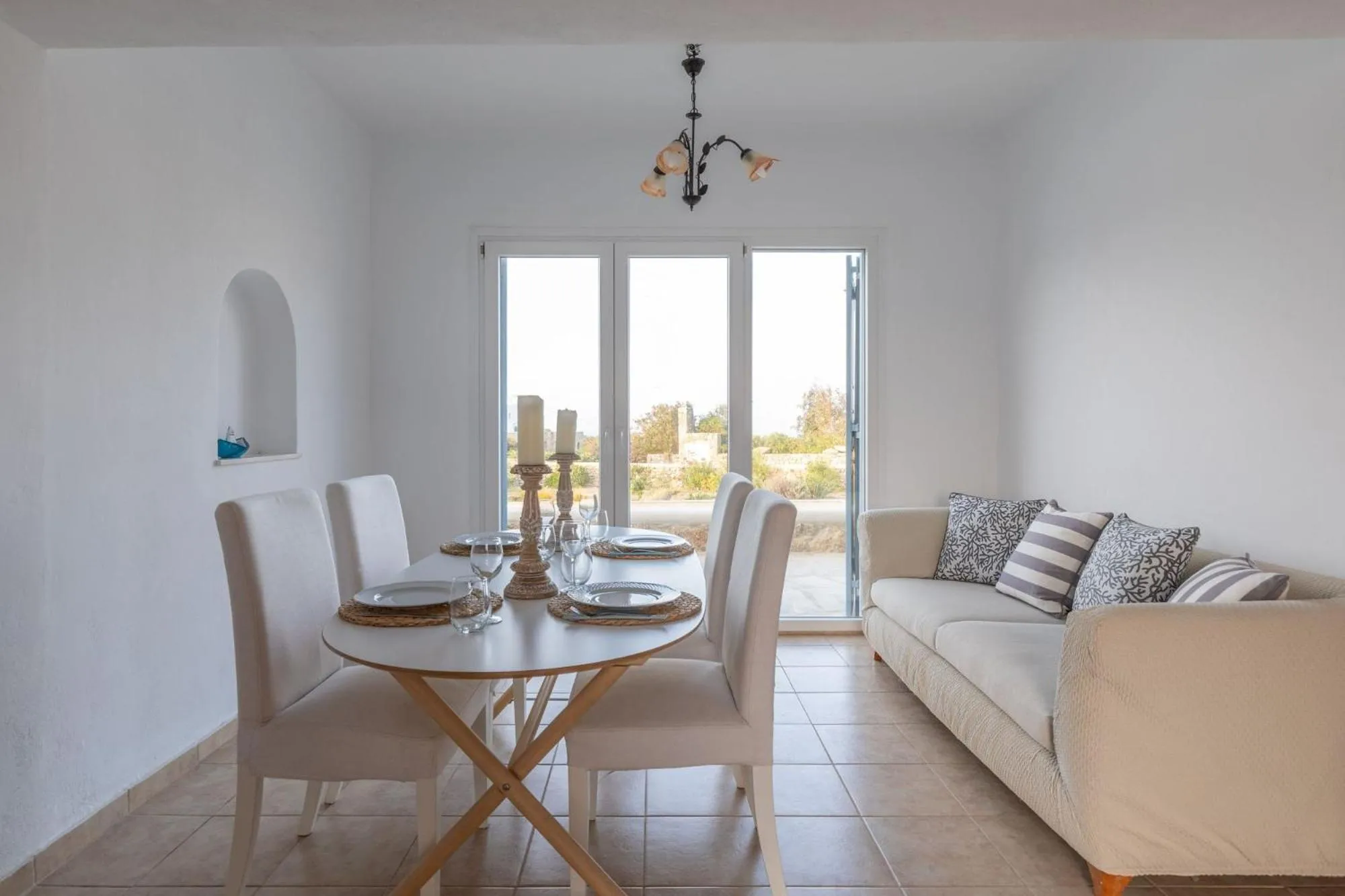 Dining area in Sea Wind Villas and Suites