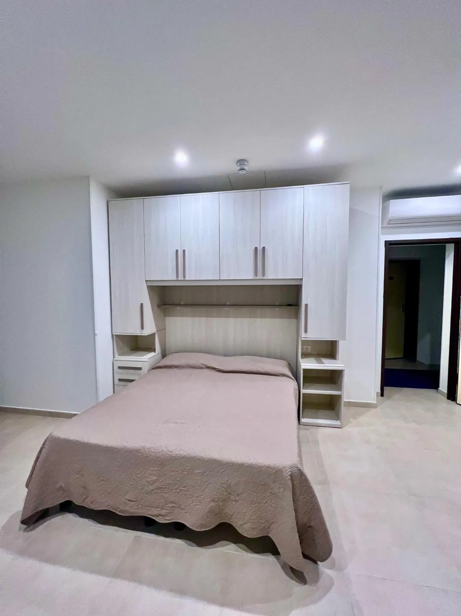 Bed in Hotel Terramare