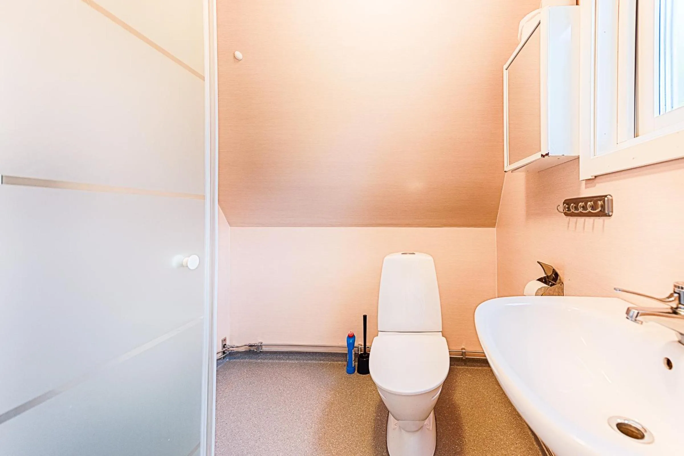 Toilet in Borstahusen Campingresort