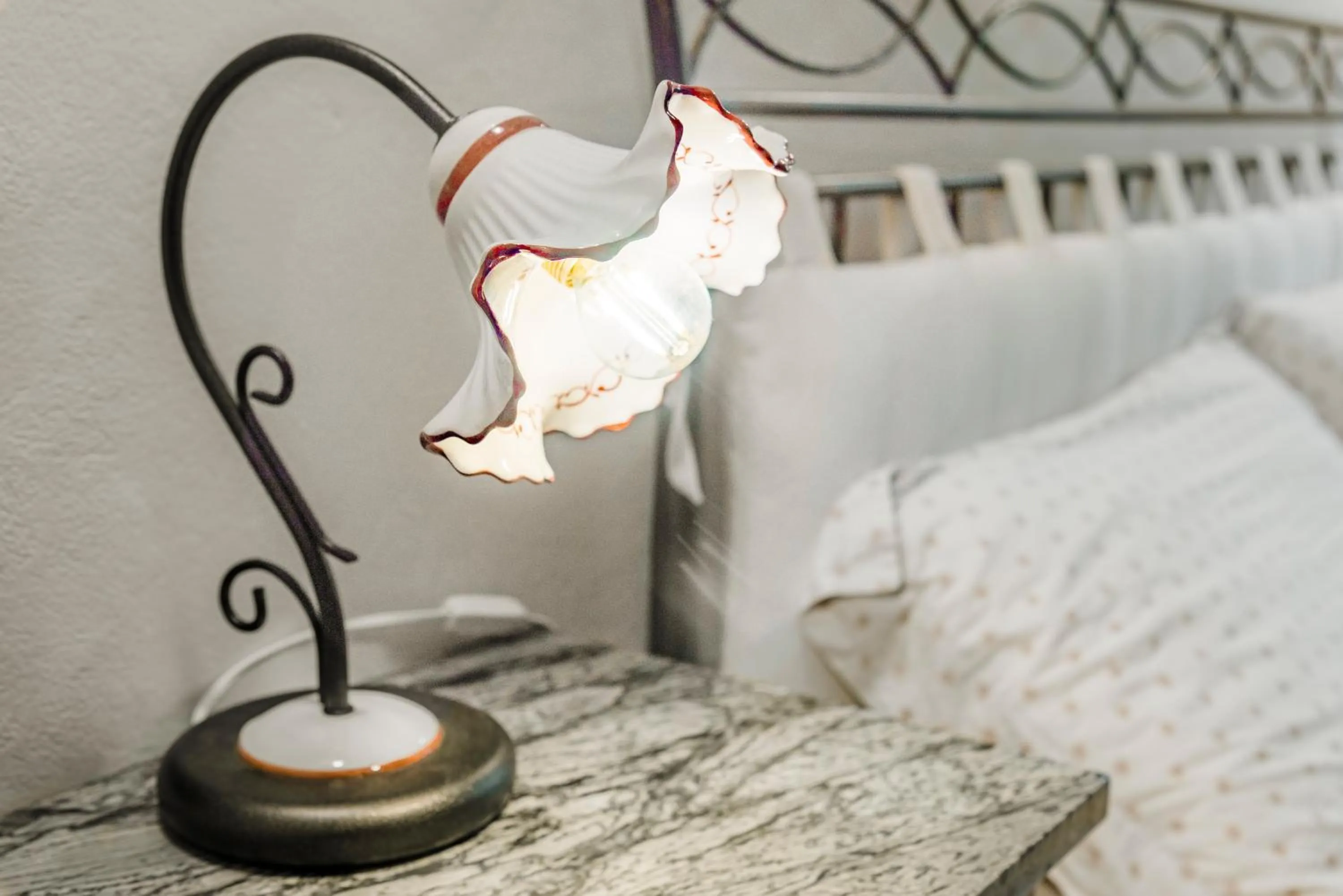 Decorative detail, Bed in Relais des Roches