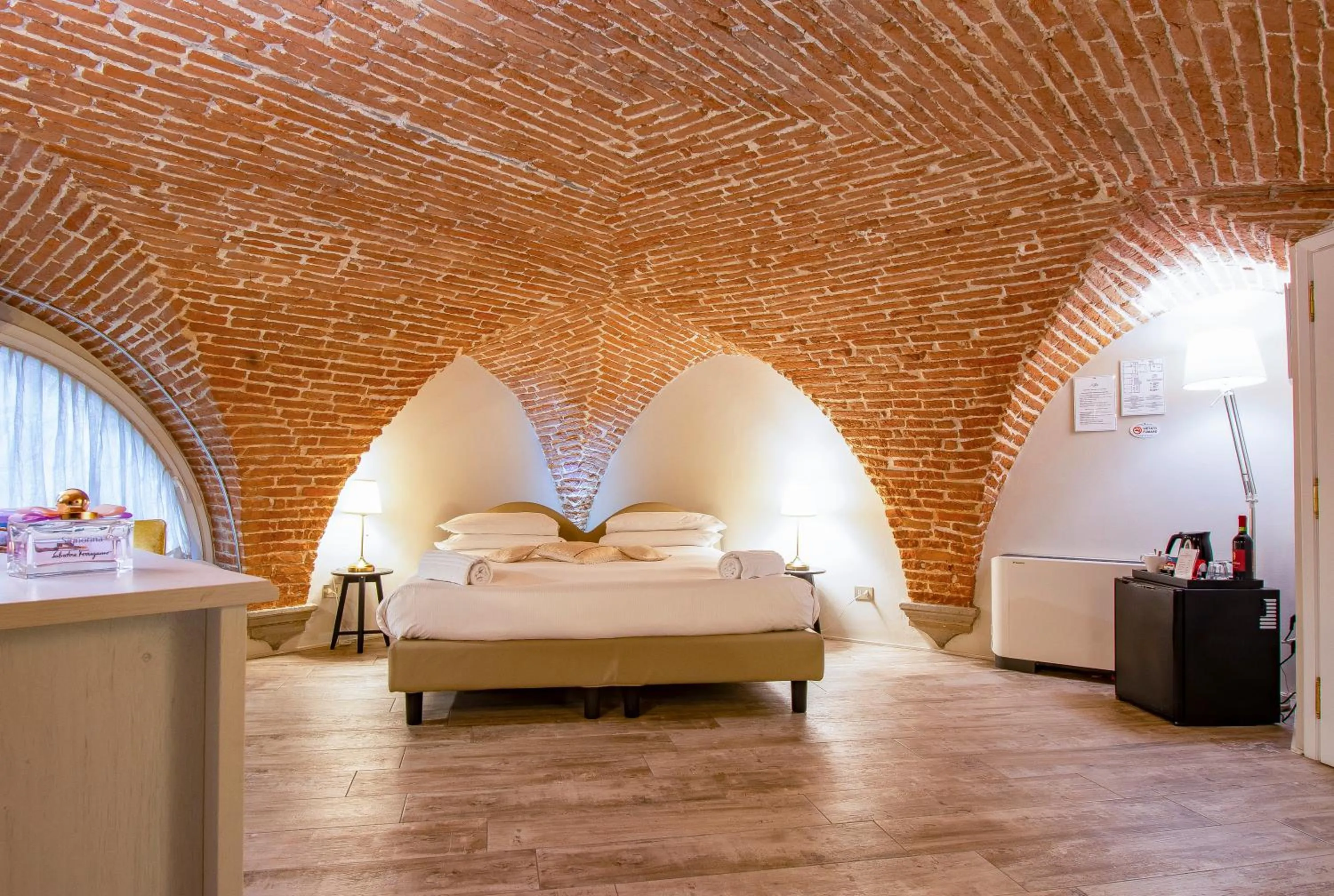 Bedroom, Bed in N4U Guest House Florence