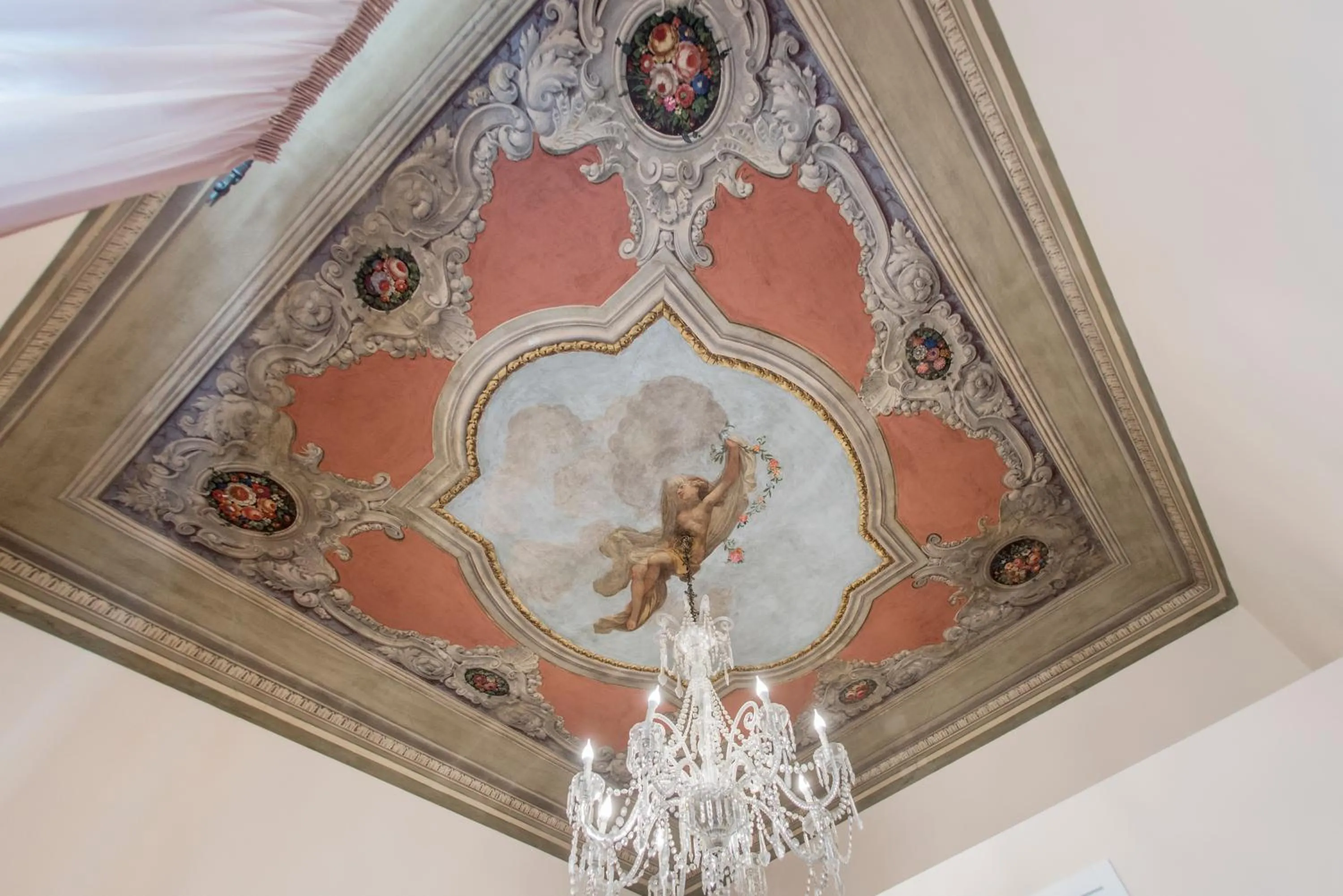 Decorative detail in N4U Guest House Florence