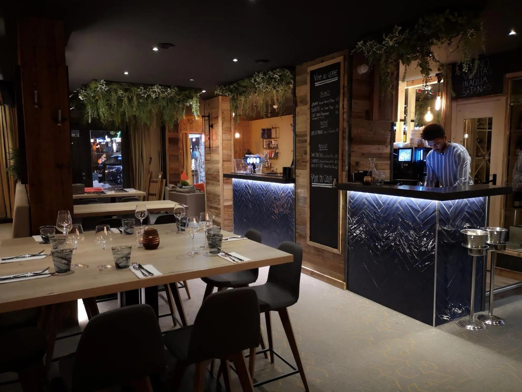 Restaurant/places to eat in Hotel Edelweiss