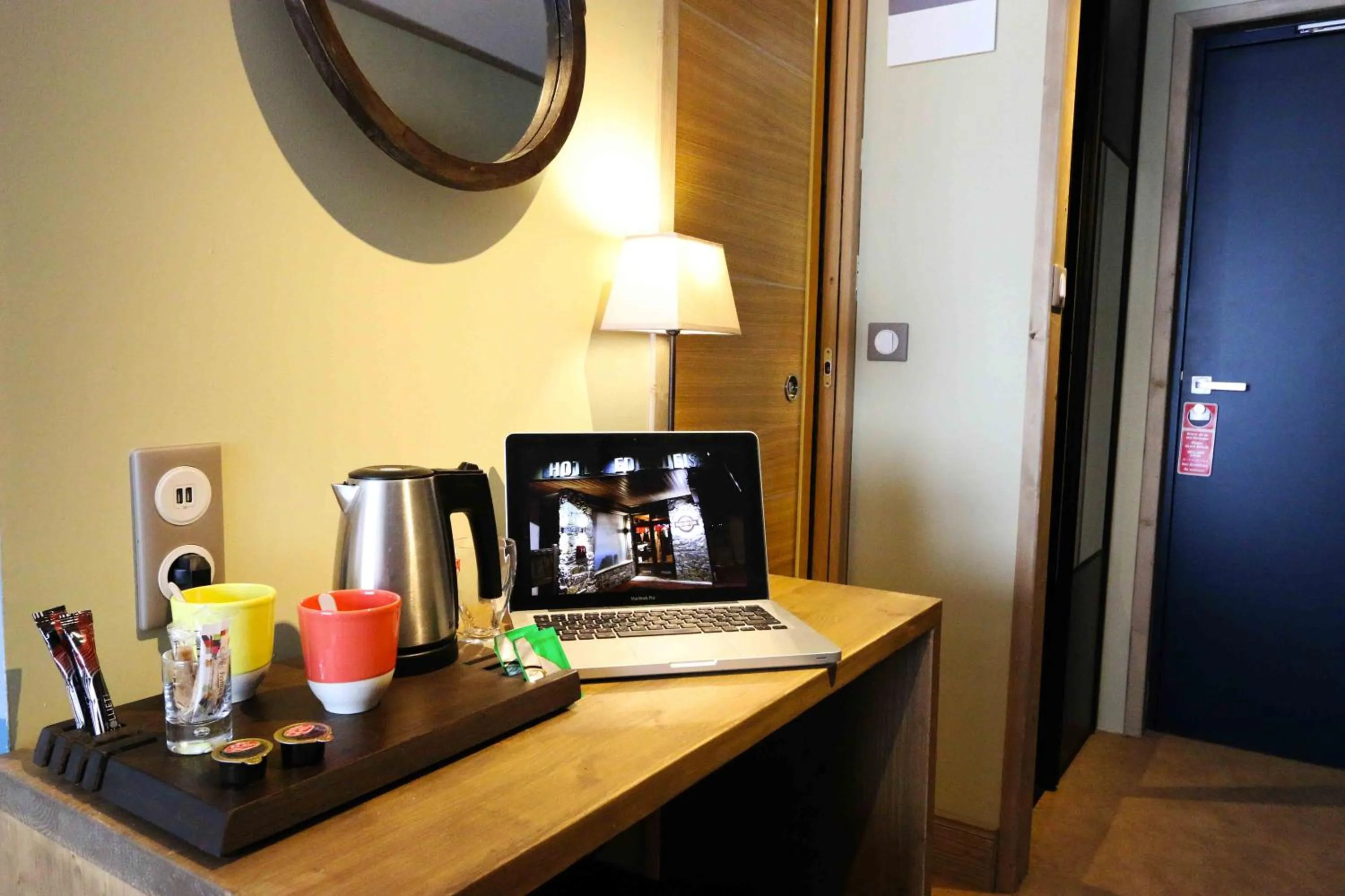 Coffee/tea facilities in Hotel Edelweiss