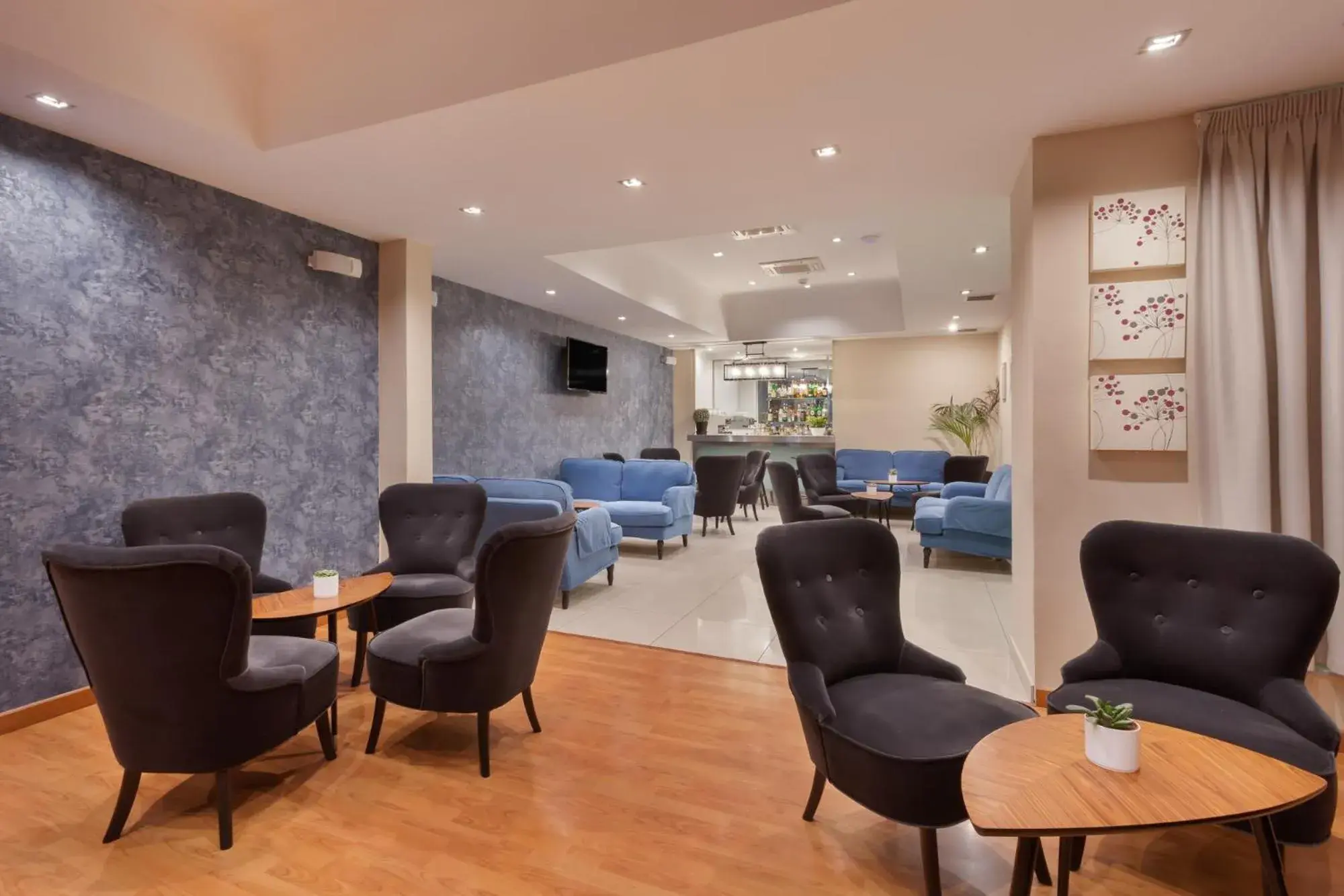 Lounge or bar in Plaza Regency Hotels Lounge or bar in Plaza Regency Hotels