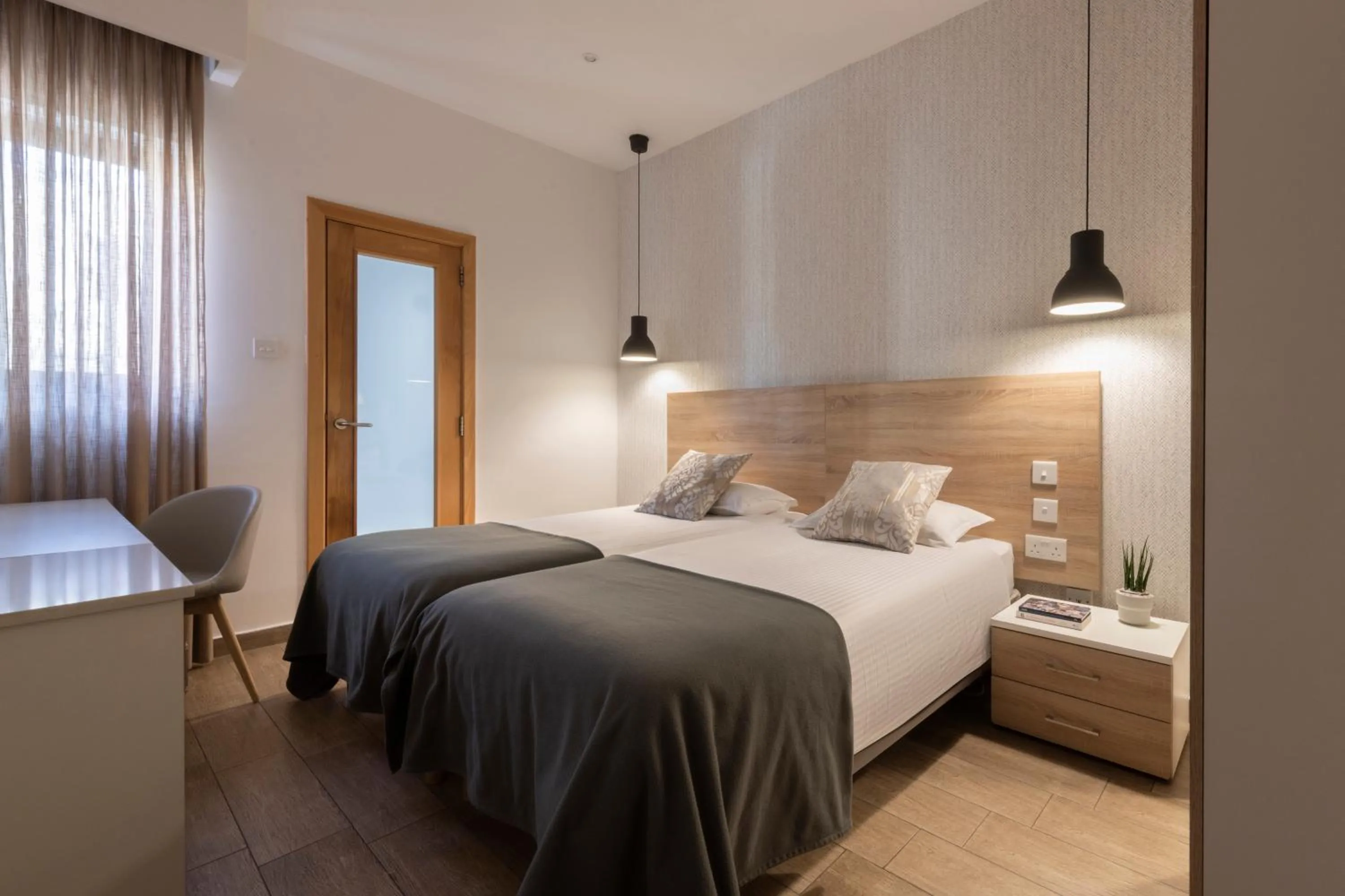 Bedroom, Bed in Plaza Regency Hotels