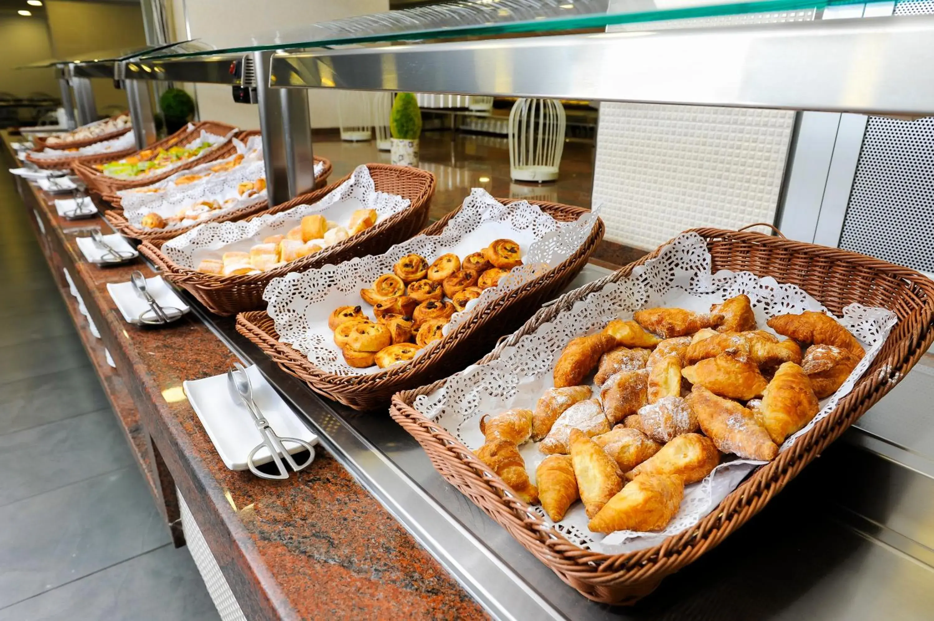 Buffet breakfast in Kn Aparthotel Columbus Buffet breakfast in Kn Aparthotel Columbus