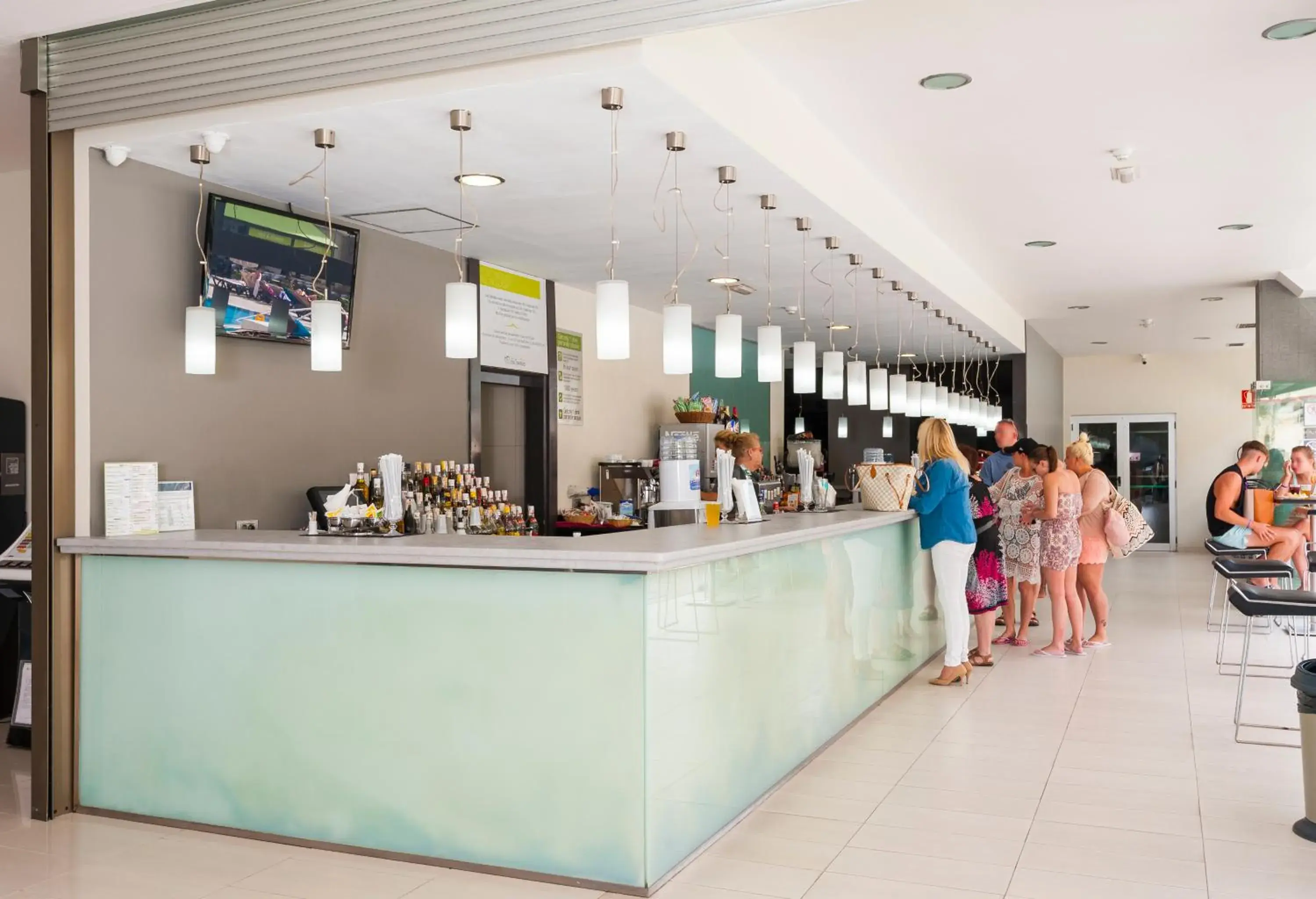 Lounge or bar in Kn Aparthotel Columbus Lounge or bar in Kn Aparthotel Columbus