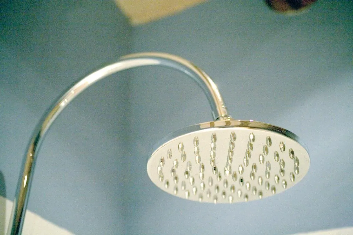 Shower in Bajo El Cejo