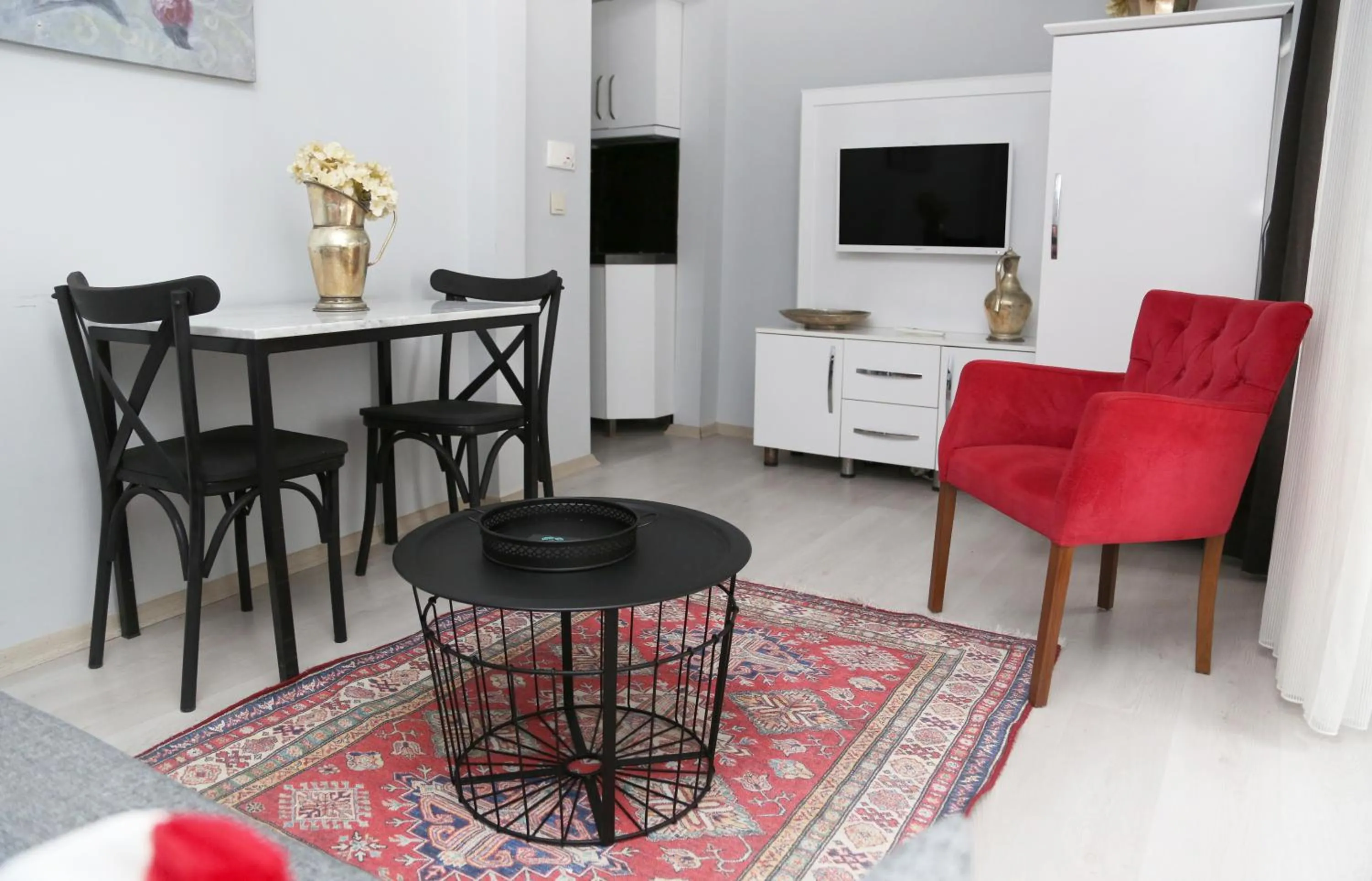 TV and multimedia in Ditto Flats