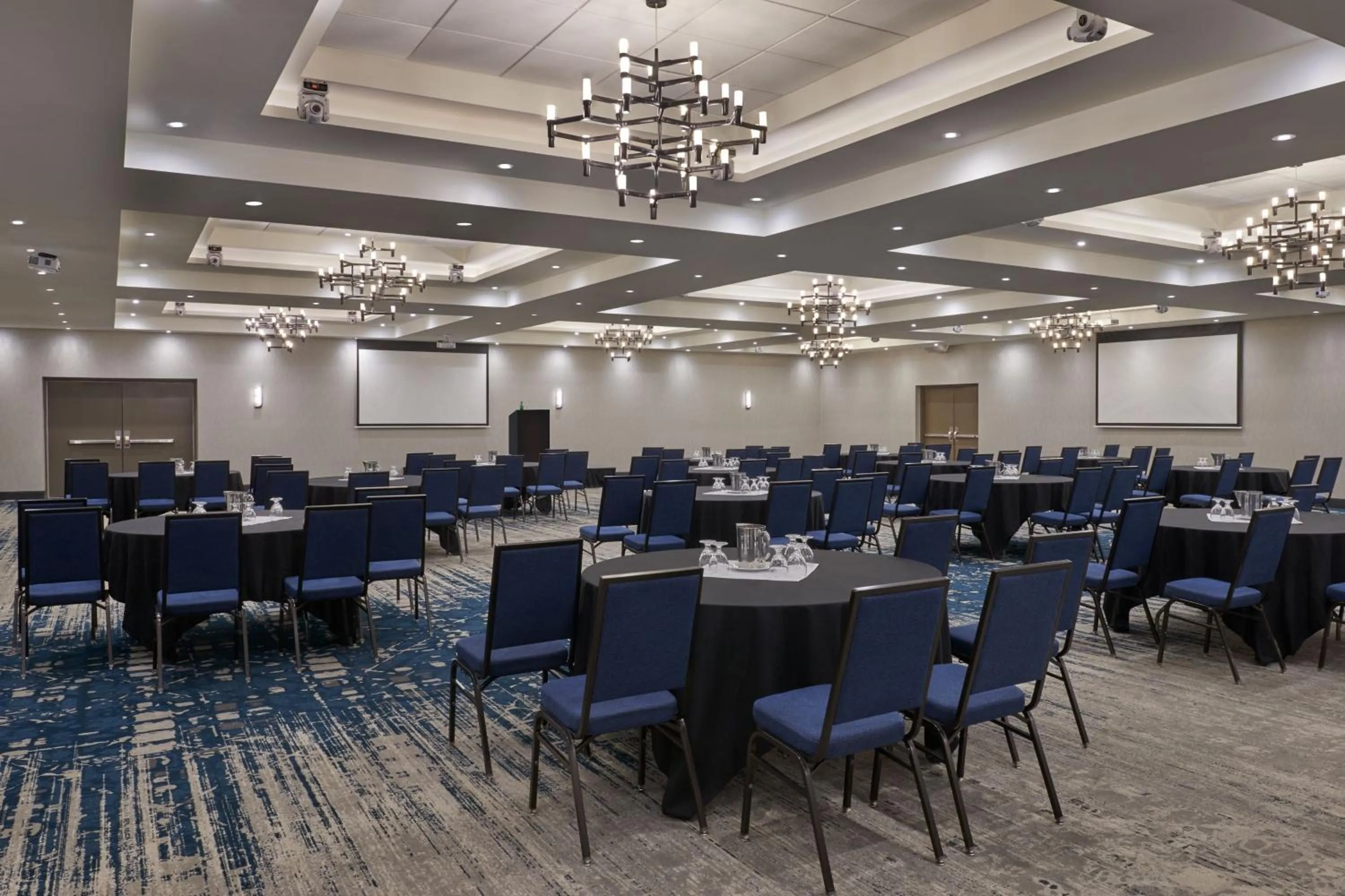 Meeting/conference room in Sunbridge Hotel & Conference Centre Sarnia