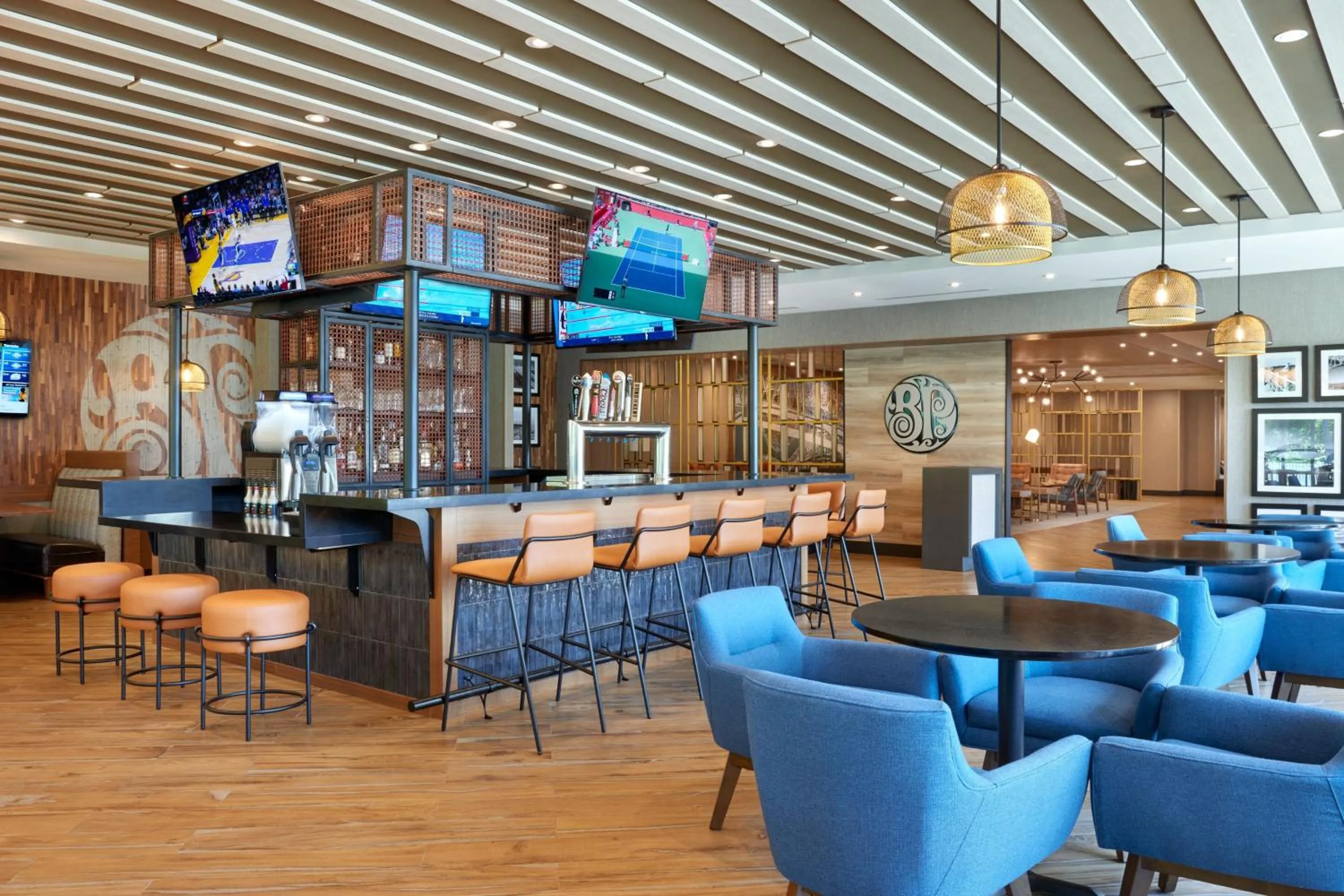 Restaurant/places to eat in Sunbridge Hotel & Conference Centre Sarnia