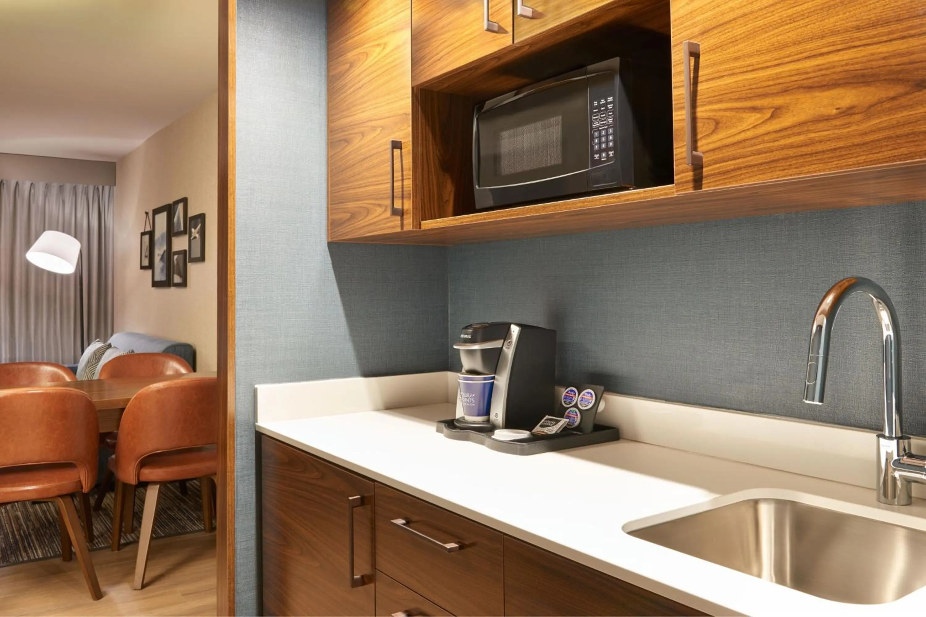 Bedroom in Sunbridge Hotel & Conference Centre Sarnia