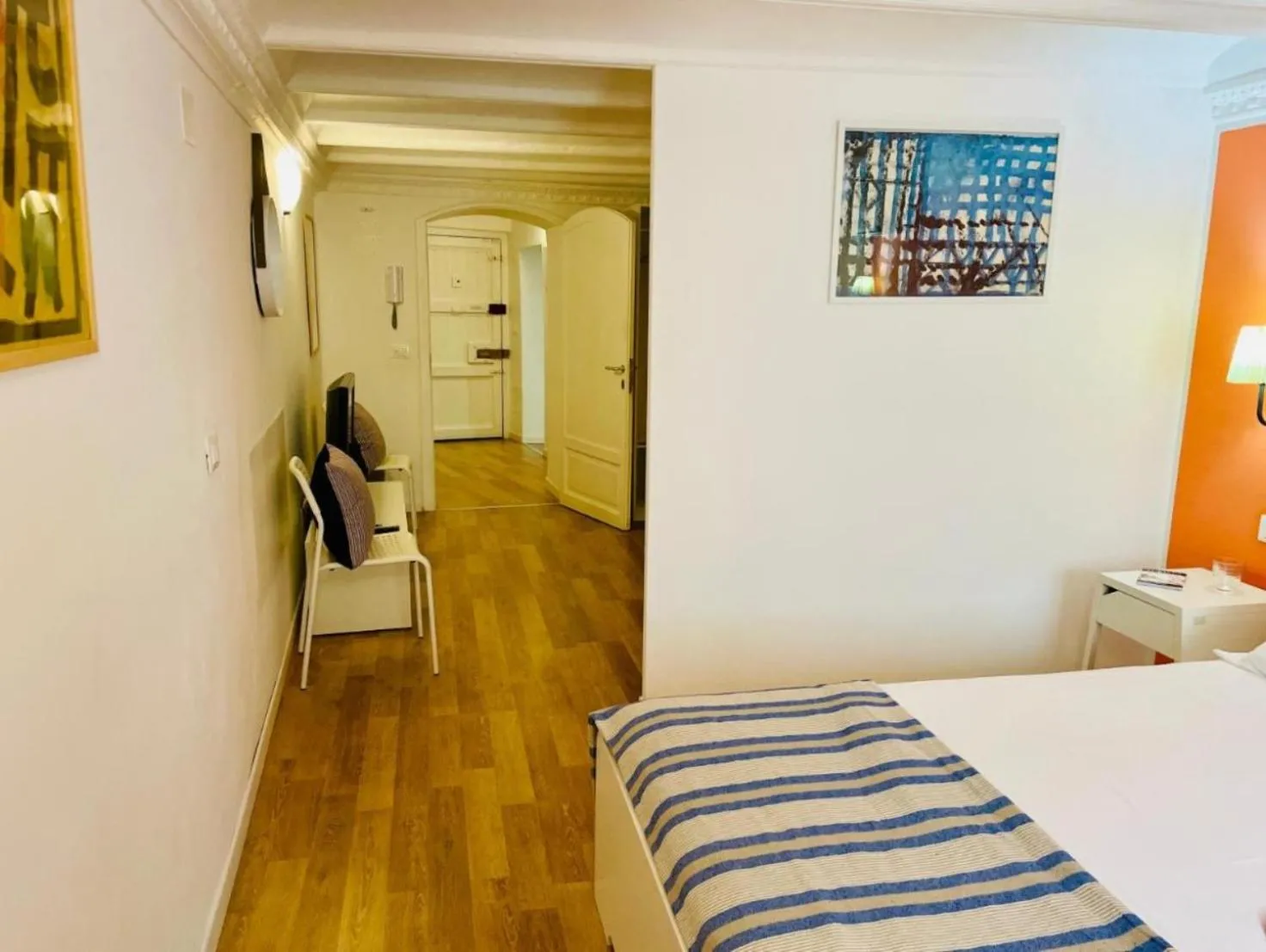 Bedroom, Bed in Home Maletto