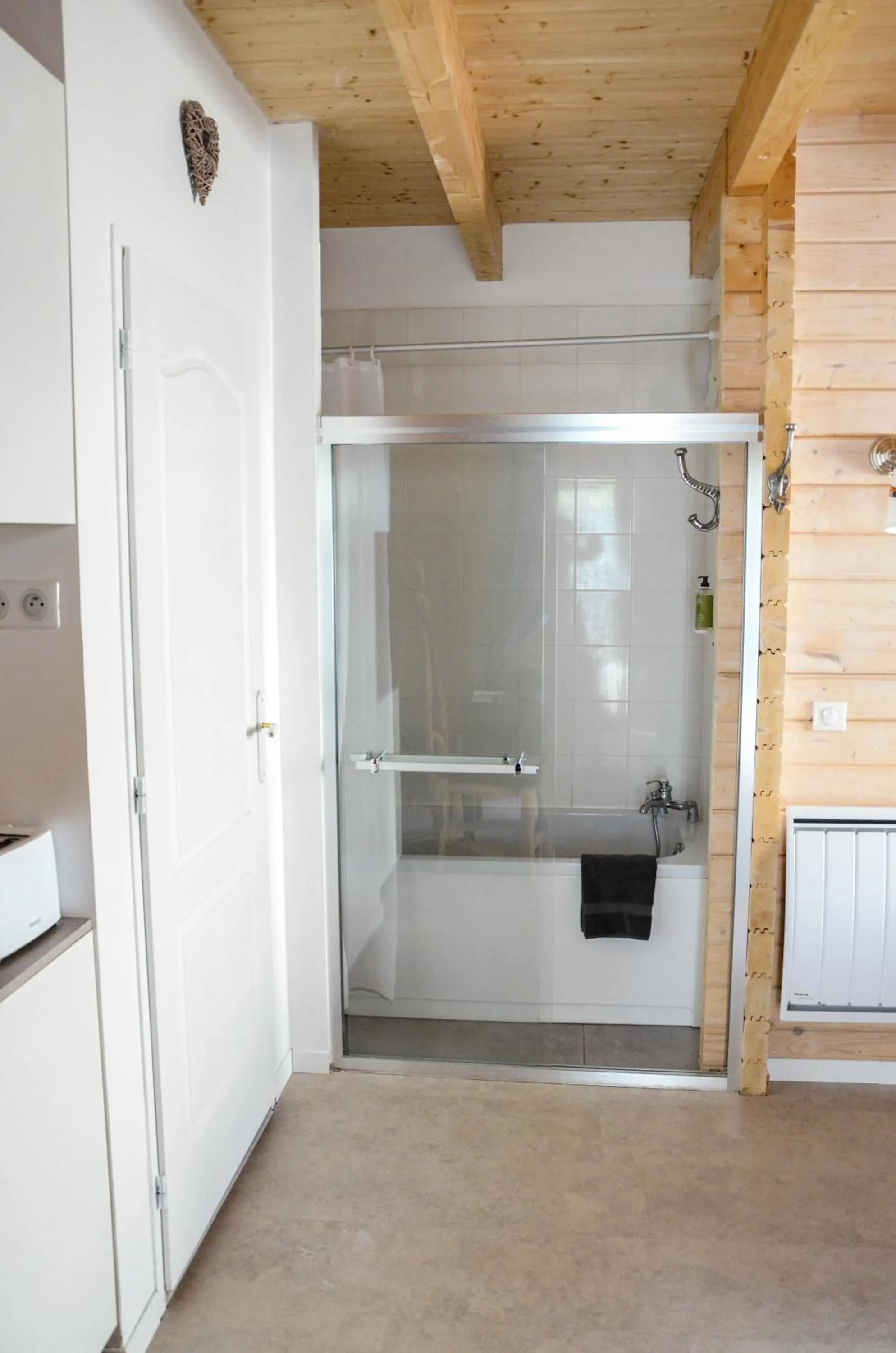 Bathroom in Logis Hôtel La Villa Boucicaut