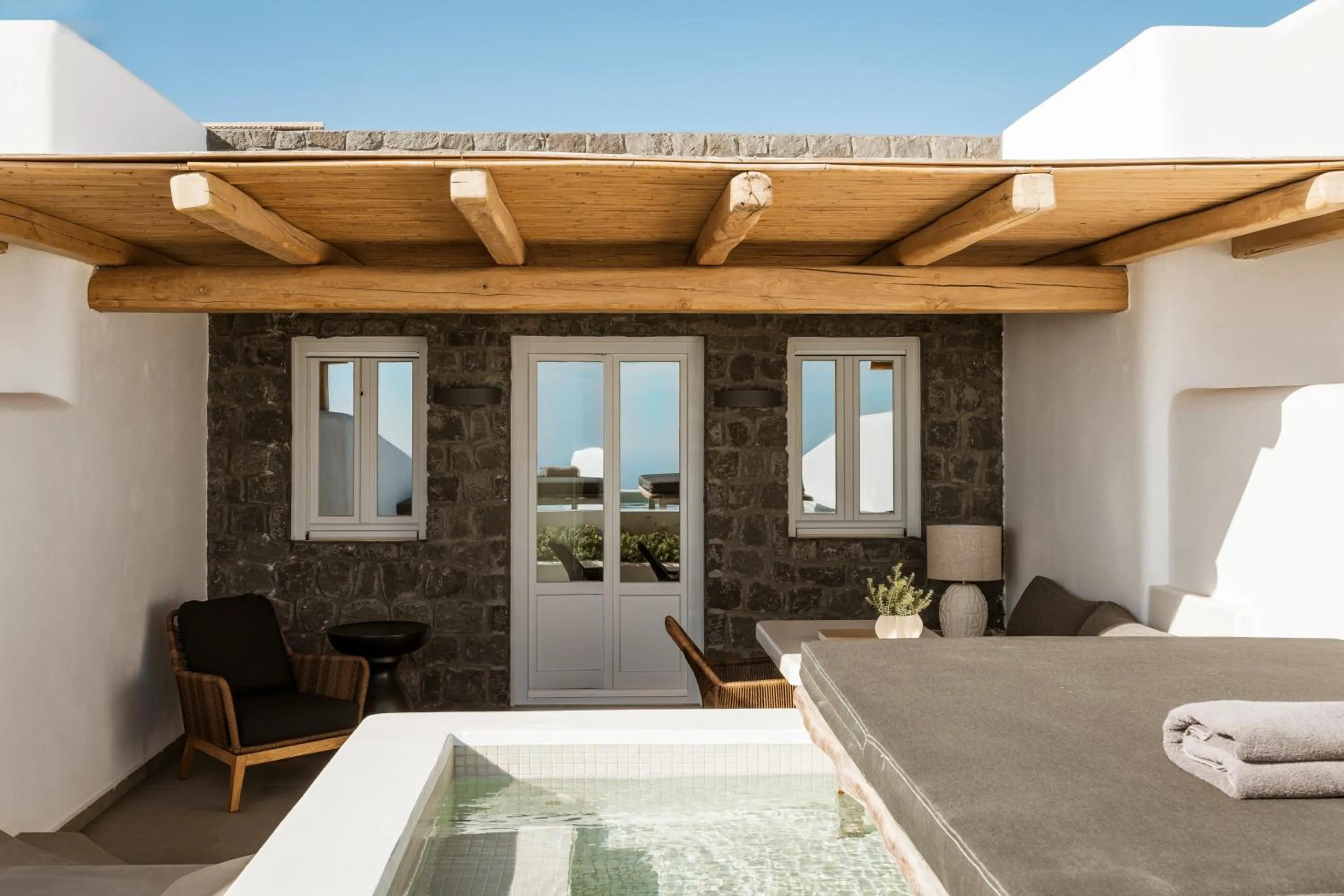 Balcony/Terrace in NĒRO Suites by NOMÉE Hospitality Group