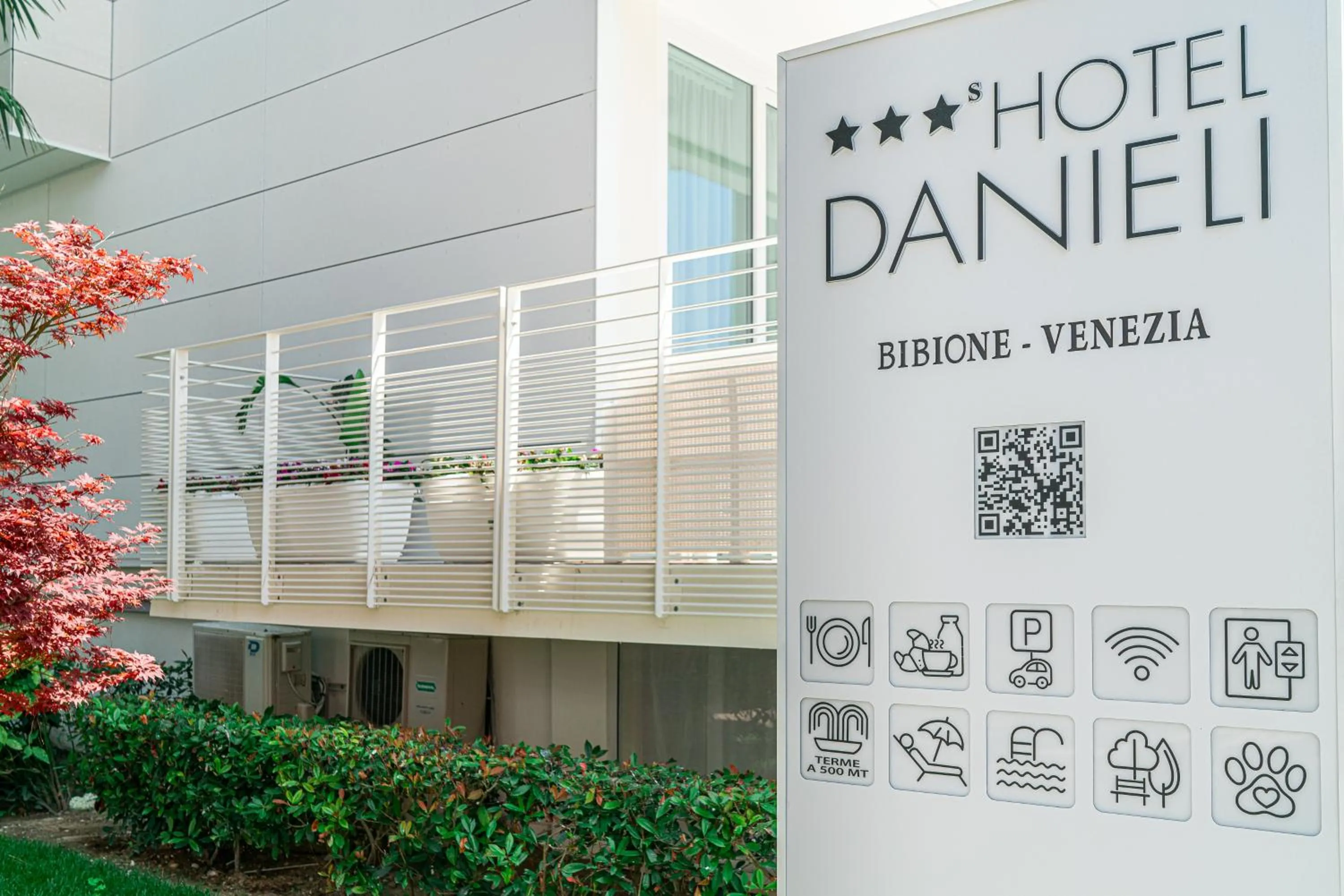 Property building in Hotel Danieli