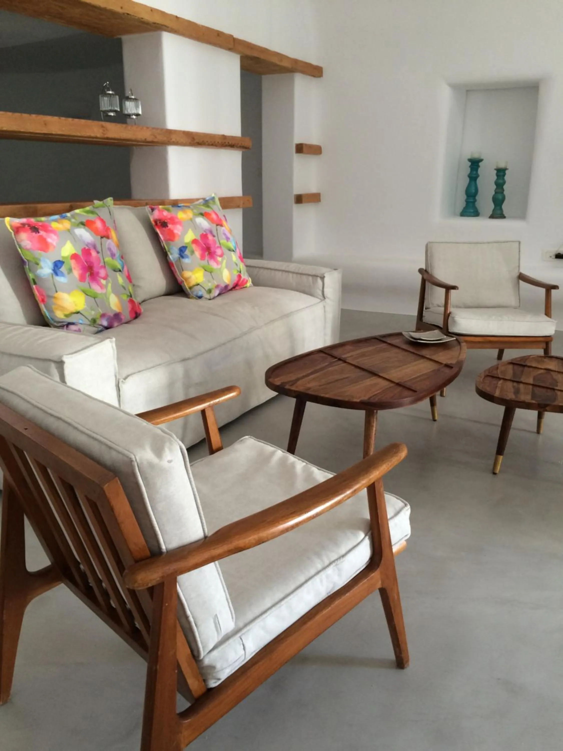 Living room in Ayoba Santorini