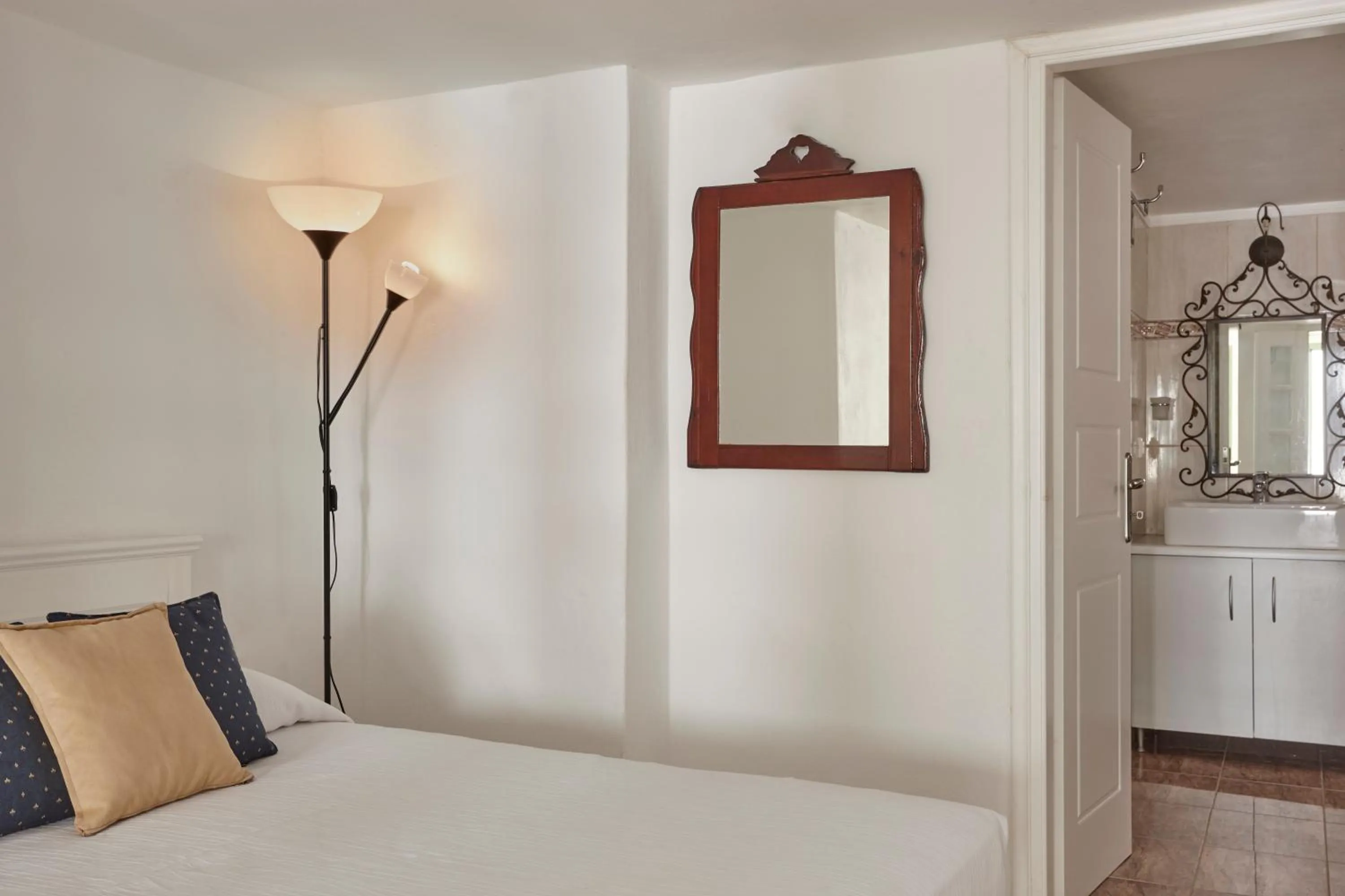 Bedroom, Bed in Ayoba Santorini