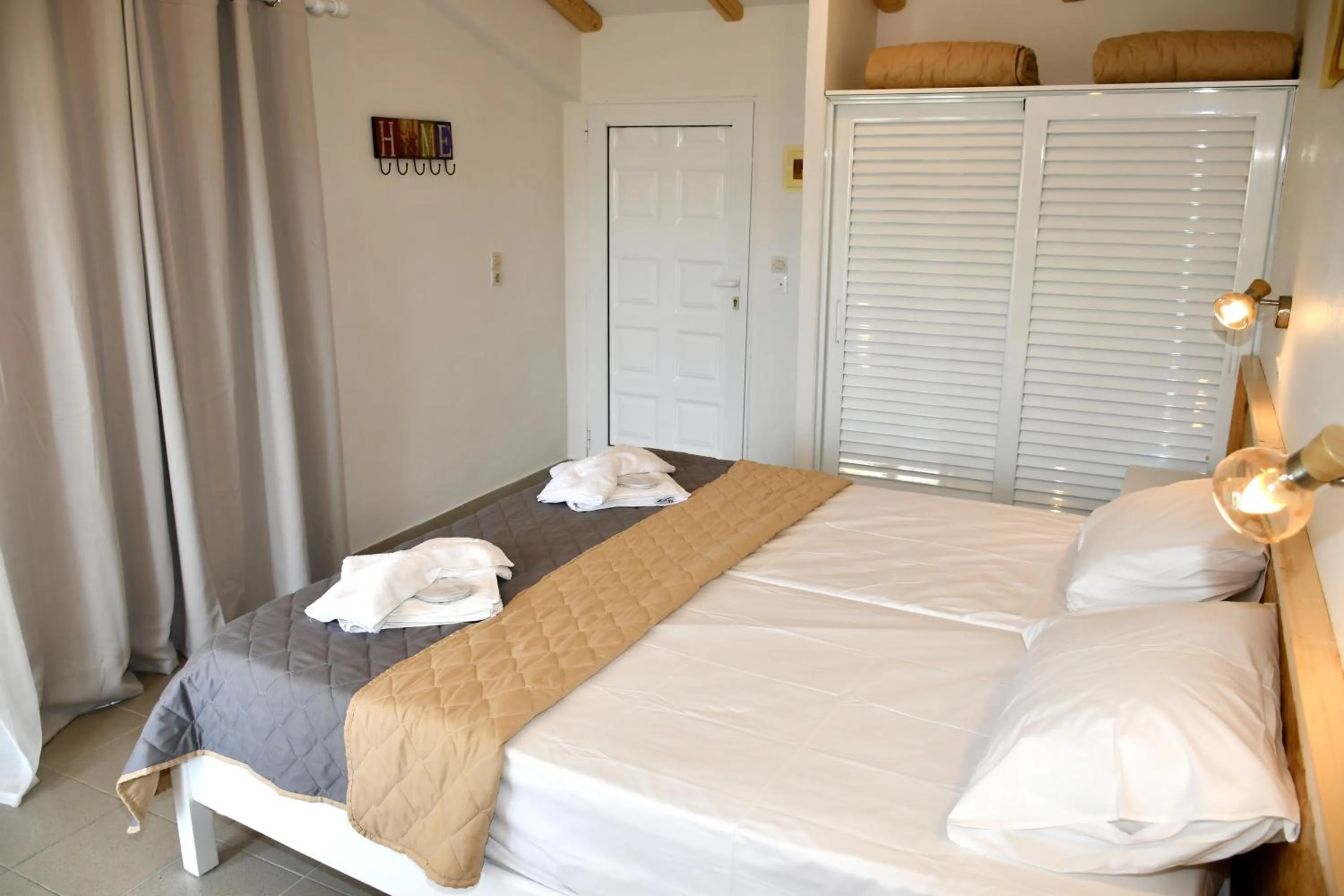 Bedroom in Cavos Beach House