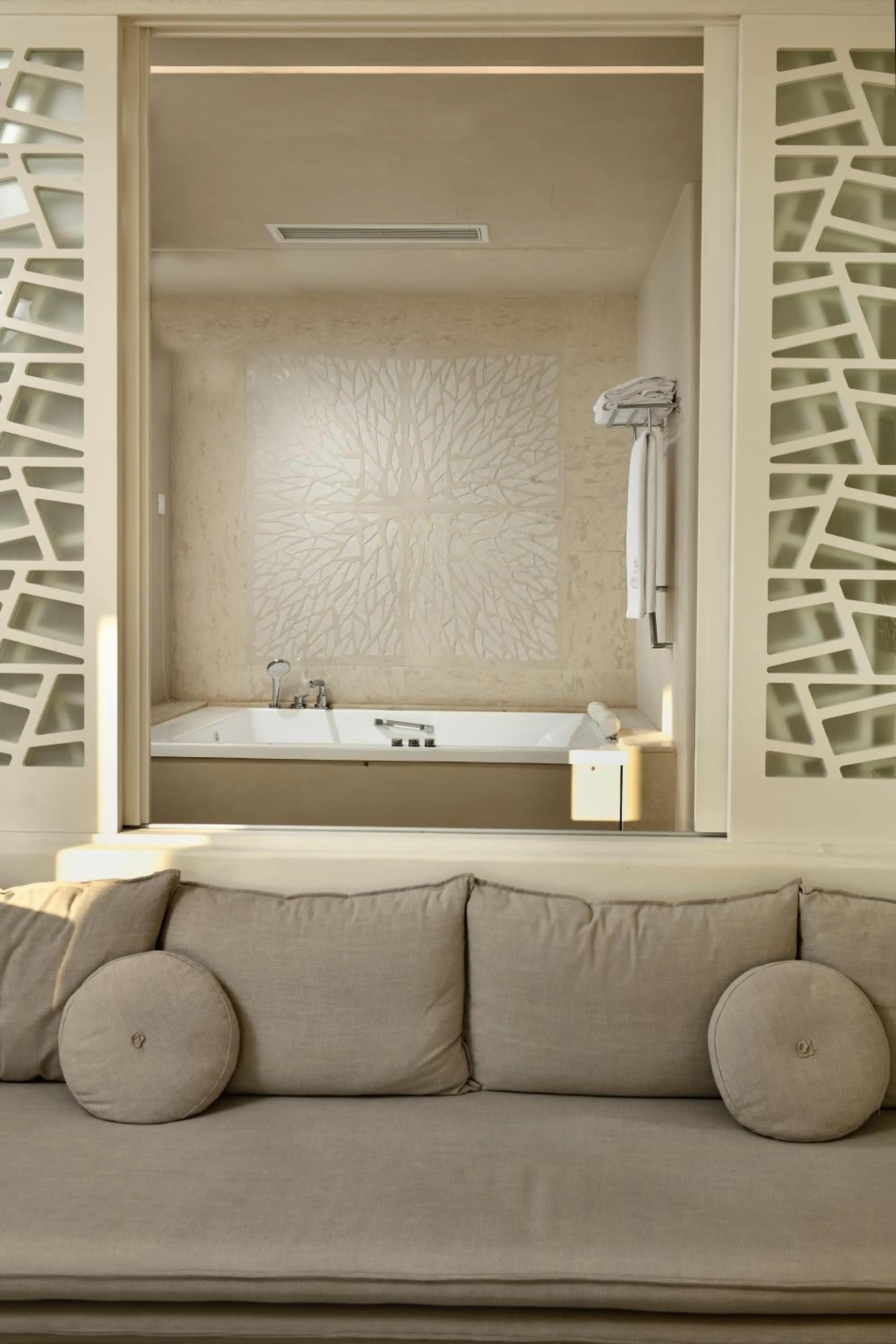 Bath in Anax Resort and Spa