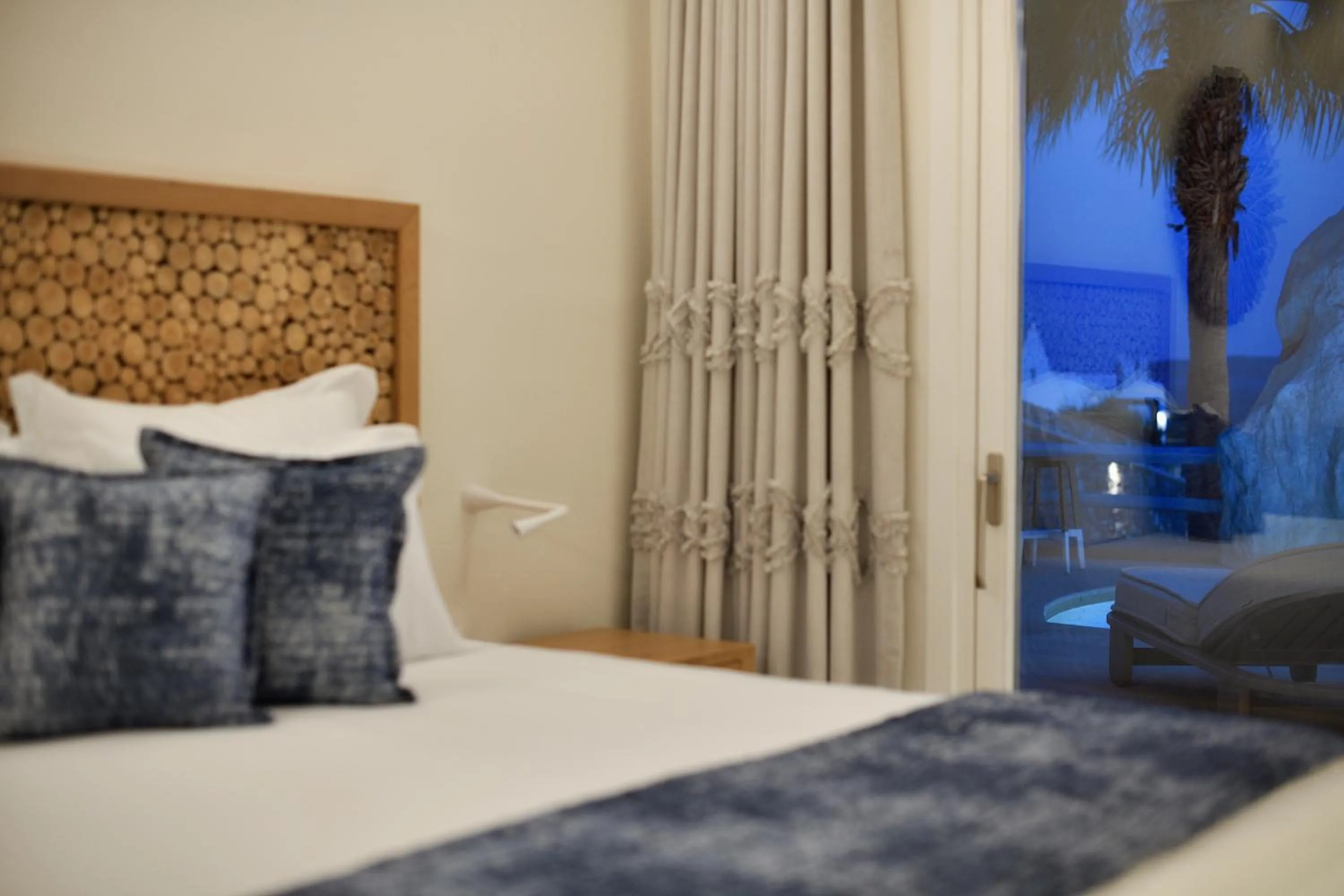 Bed in Anax Resort and Spa