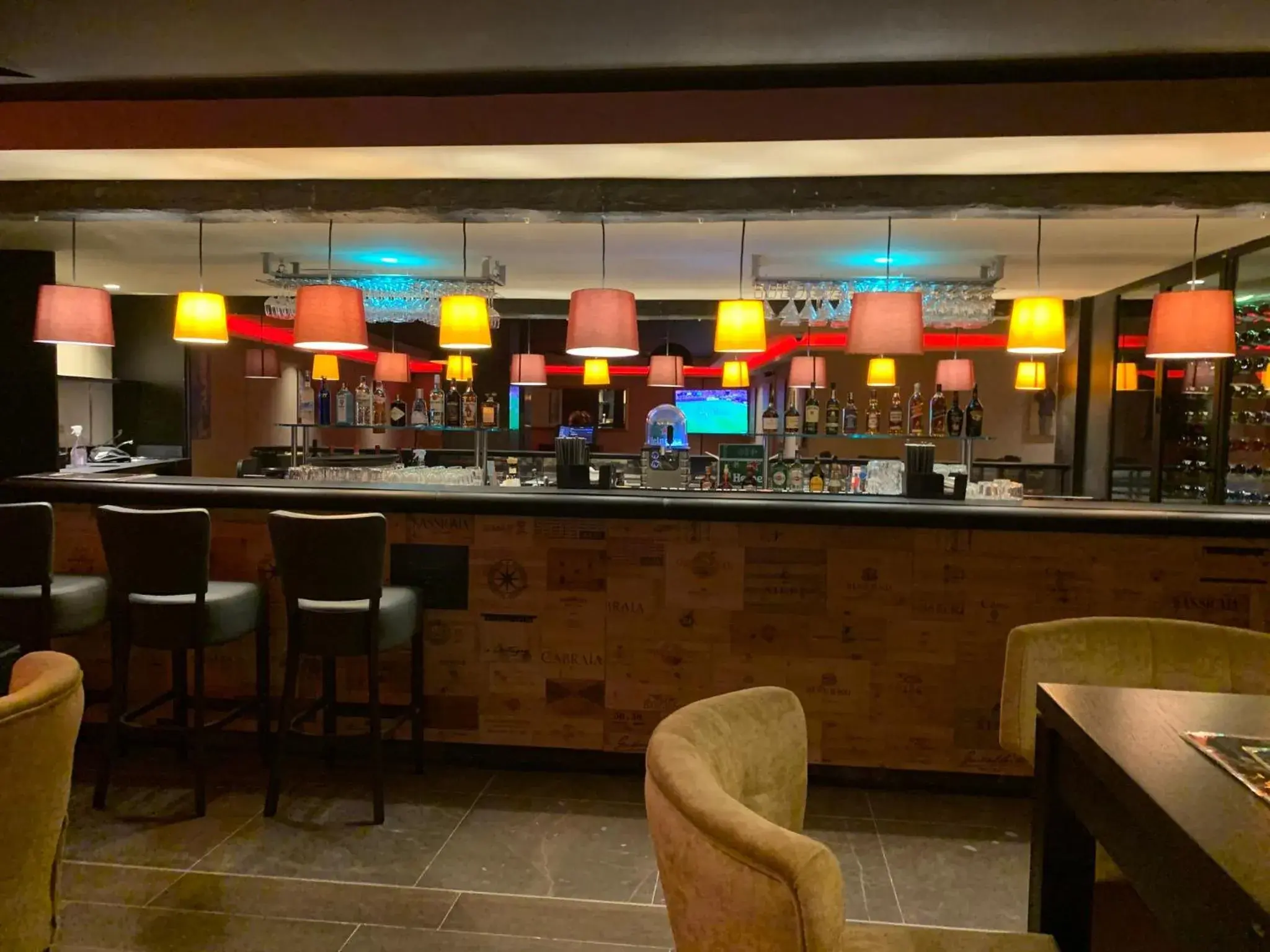 Lounge or bar in Ramla Bay Resort Lounge or bar in Ramla Bay Resort