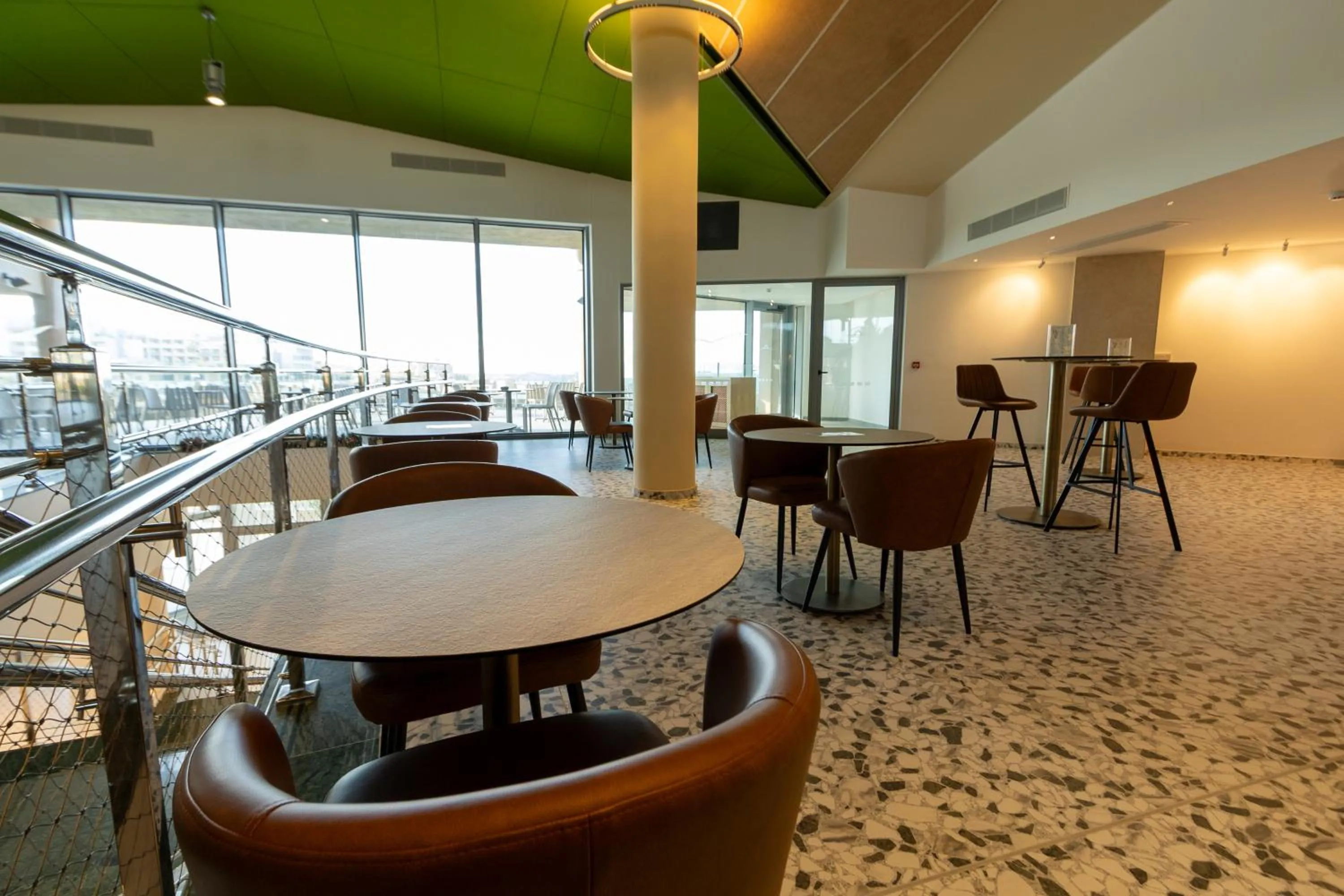 Restaurant/places to eat in Ramla Bay Resort